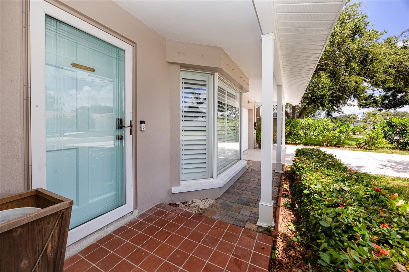 Front Entry - 1744 HARBOR CIR E, LARGO