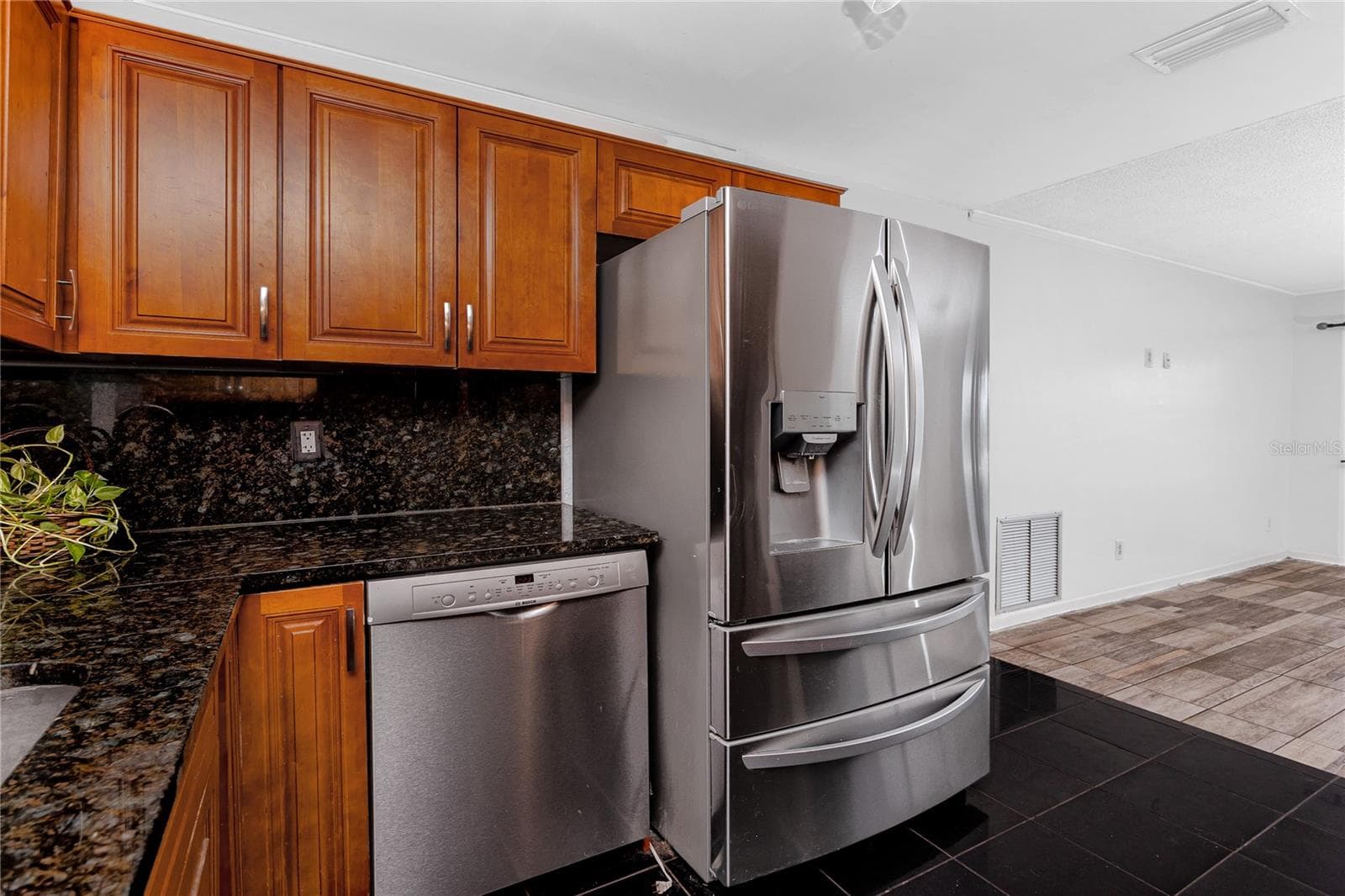 Kitchen - 1744 HARBOR CIR E, LARGO