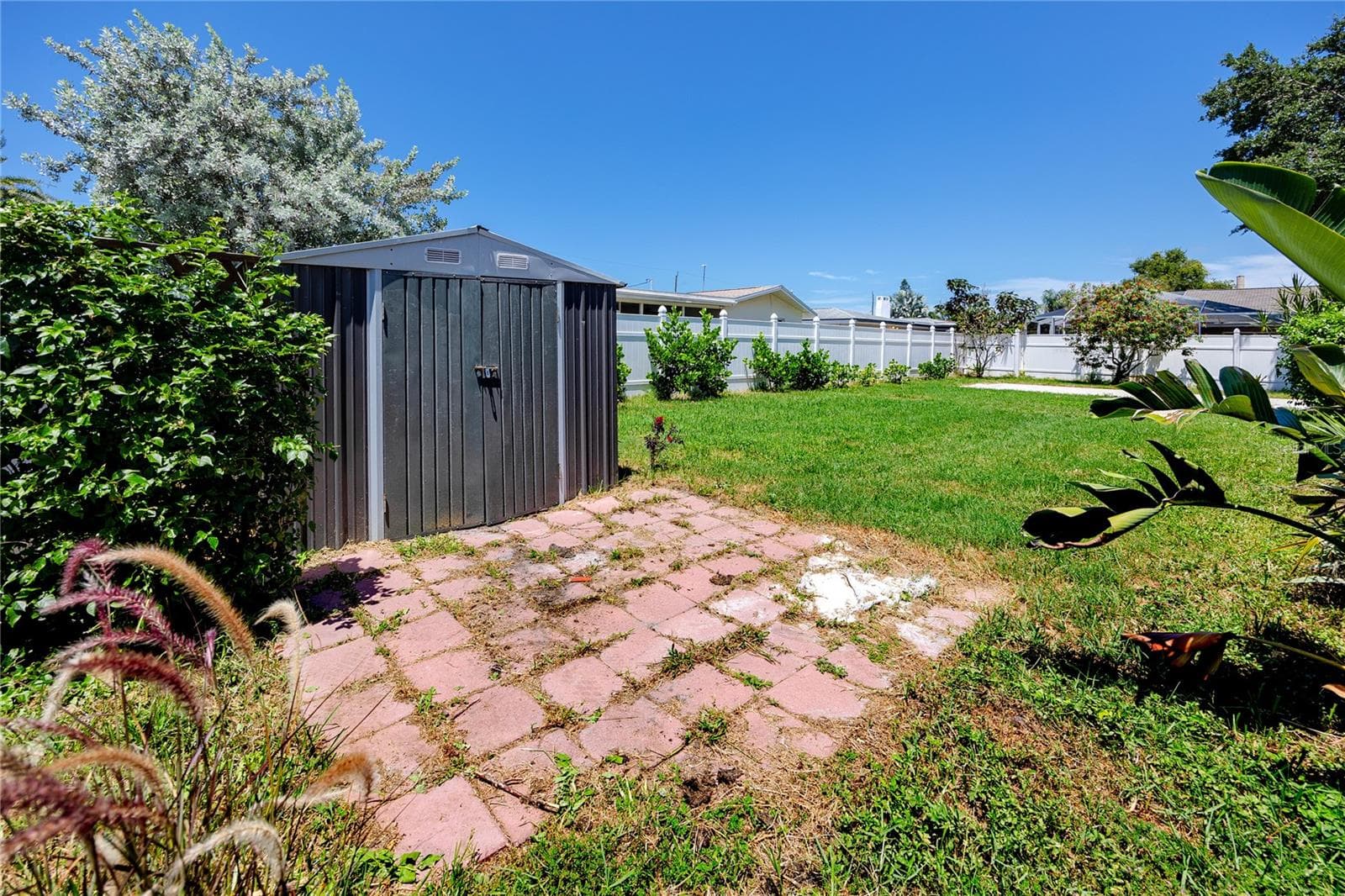 Shed - 1744 HARBOR CIR E, LARGO