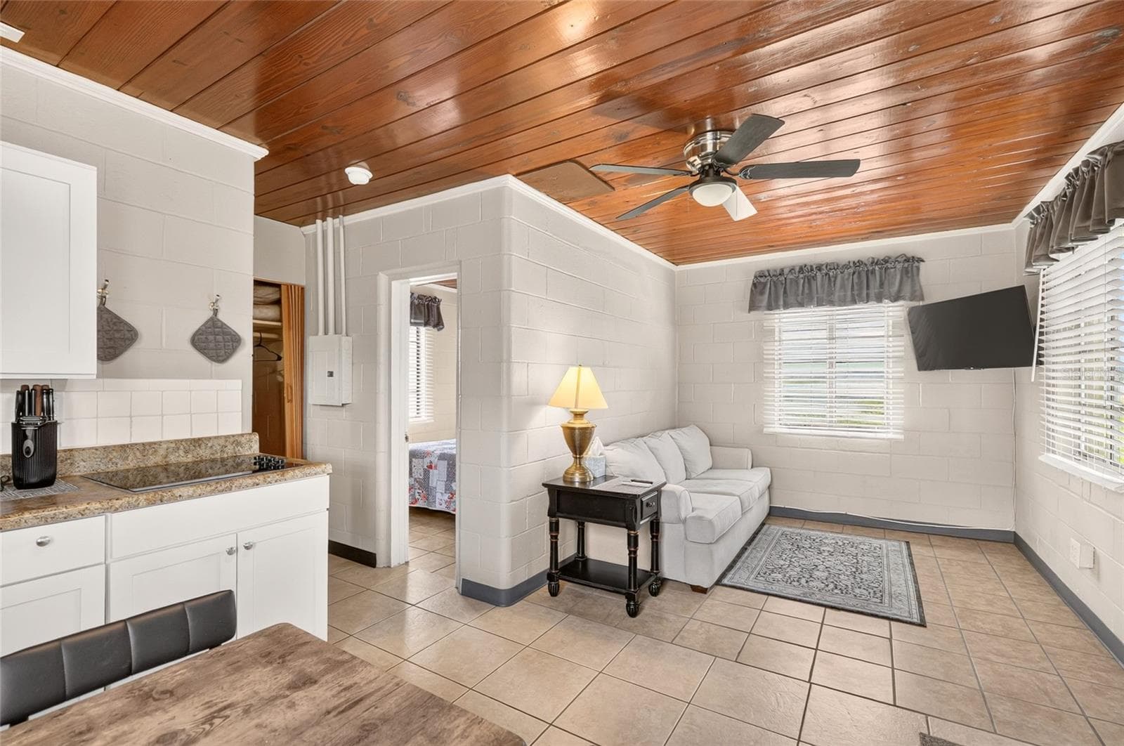 Single Family Residence at 2489 N LAKEFRONT DR, HERNANDO, photo 81 of 95