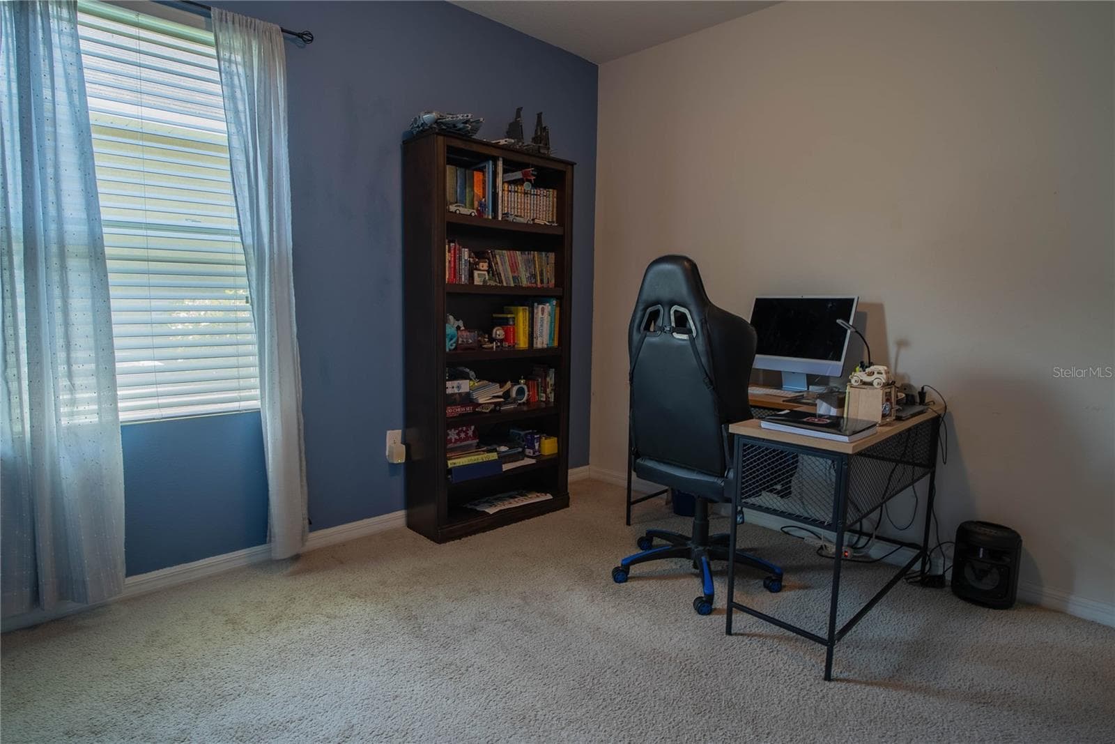 Room #1 - 373 ABERDEEN DR, DAVENPORT