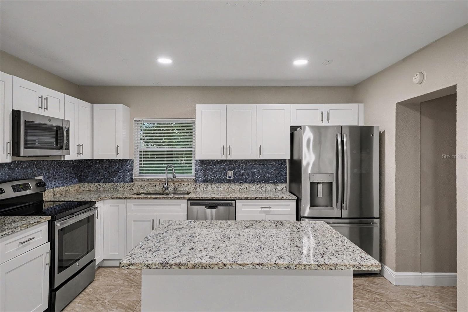 Single Family Residence at 1339 E JACKSON AVE, MOUNT DORA, photo 3 of 21