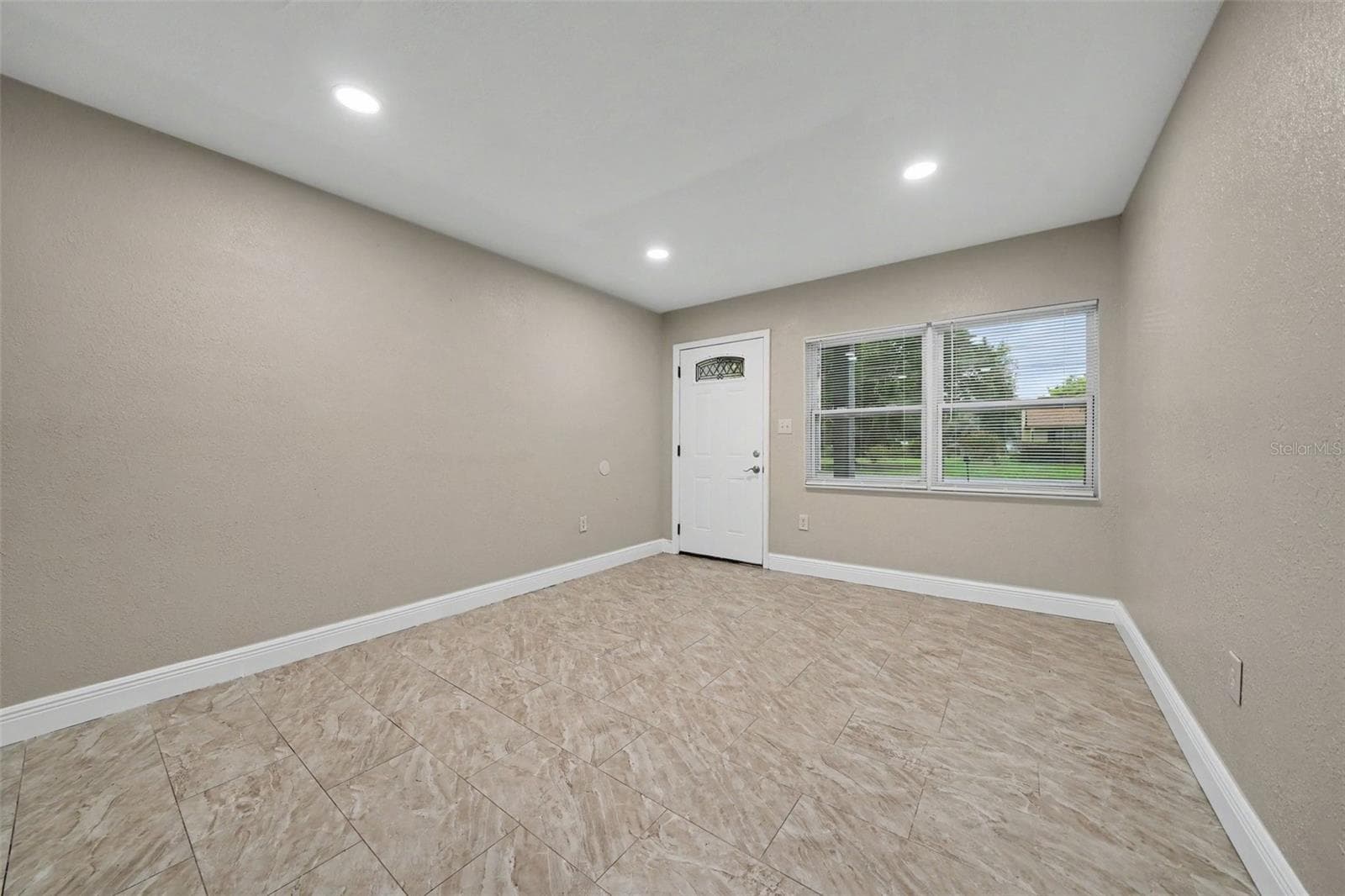Single Family Residence at 1339 E JACKSON AVE, MOUNT DORA, photo 9 of 21