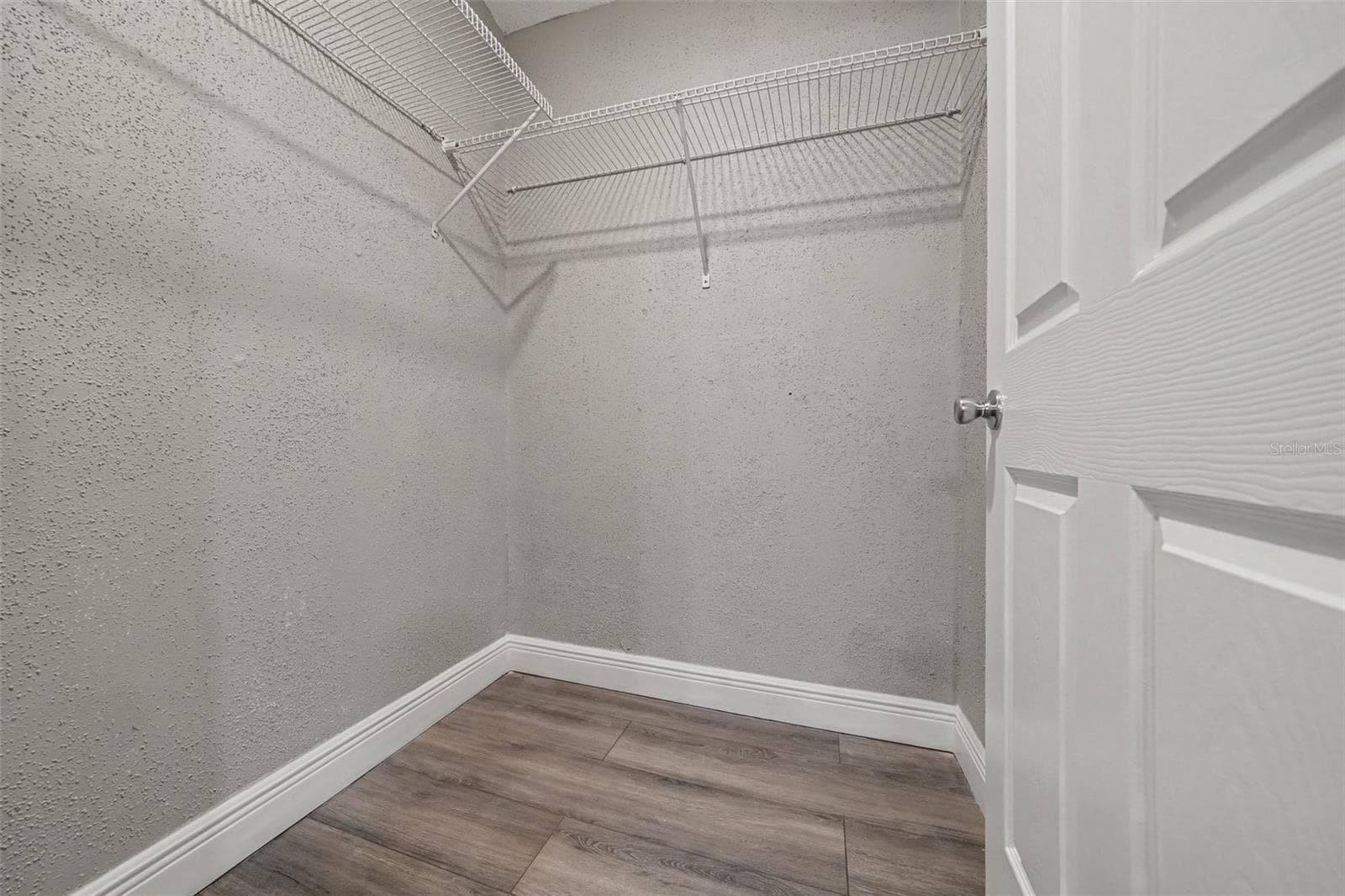 Single Family Residence at 1339 E JACKSON AVE, MOUNT DORA, photo 17 of 21