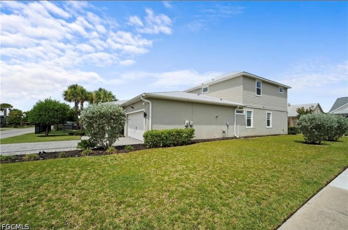 Single Family Residence at 42226 LAKE TIMBER DR, PUNTA GORDA, photo 4 of 44