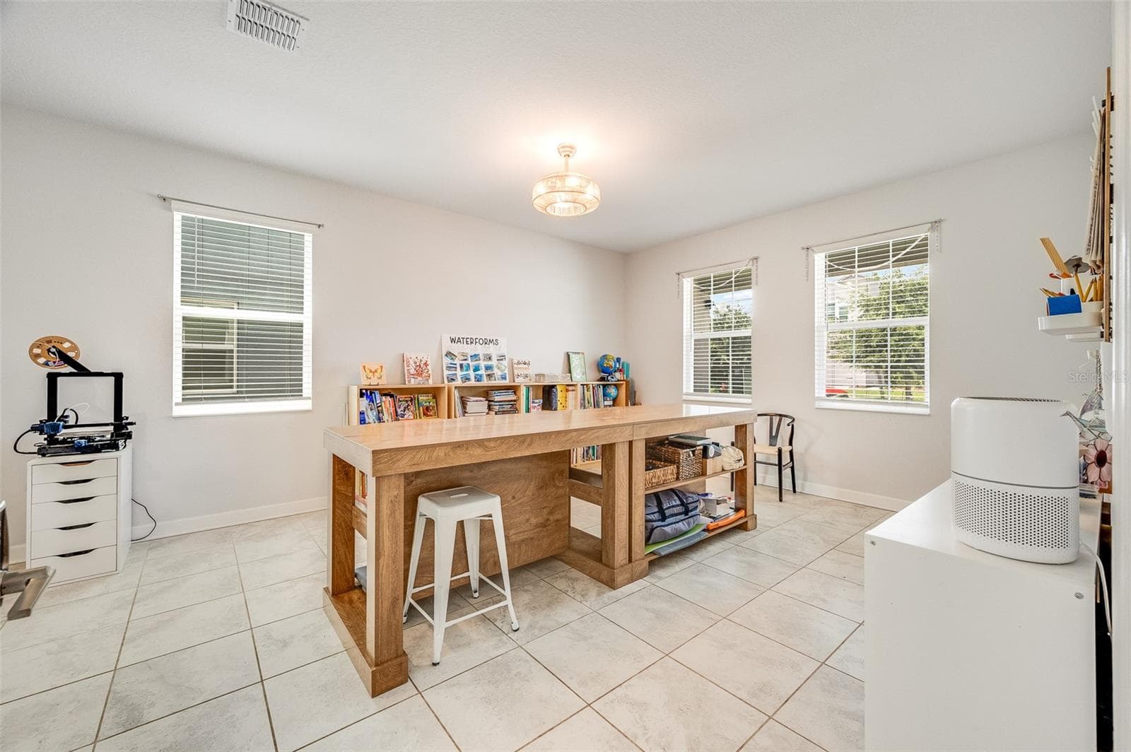Multi-gen suite living area - 2353 CRESCENT MOON ST, KISSIMMEE