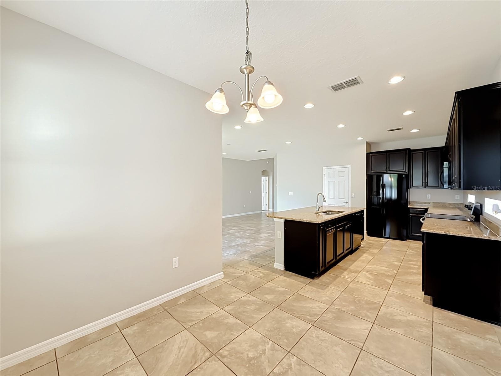 Single Family Residence at 3319 BETHPAGE LOOP, MOUNT DORA, photo 10 of 44