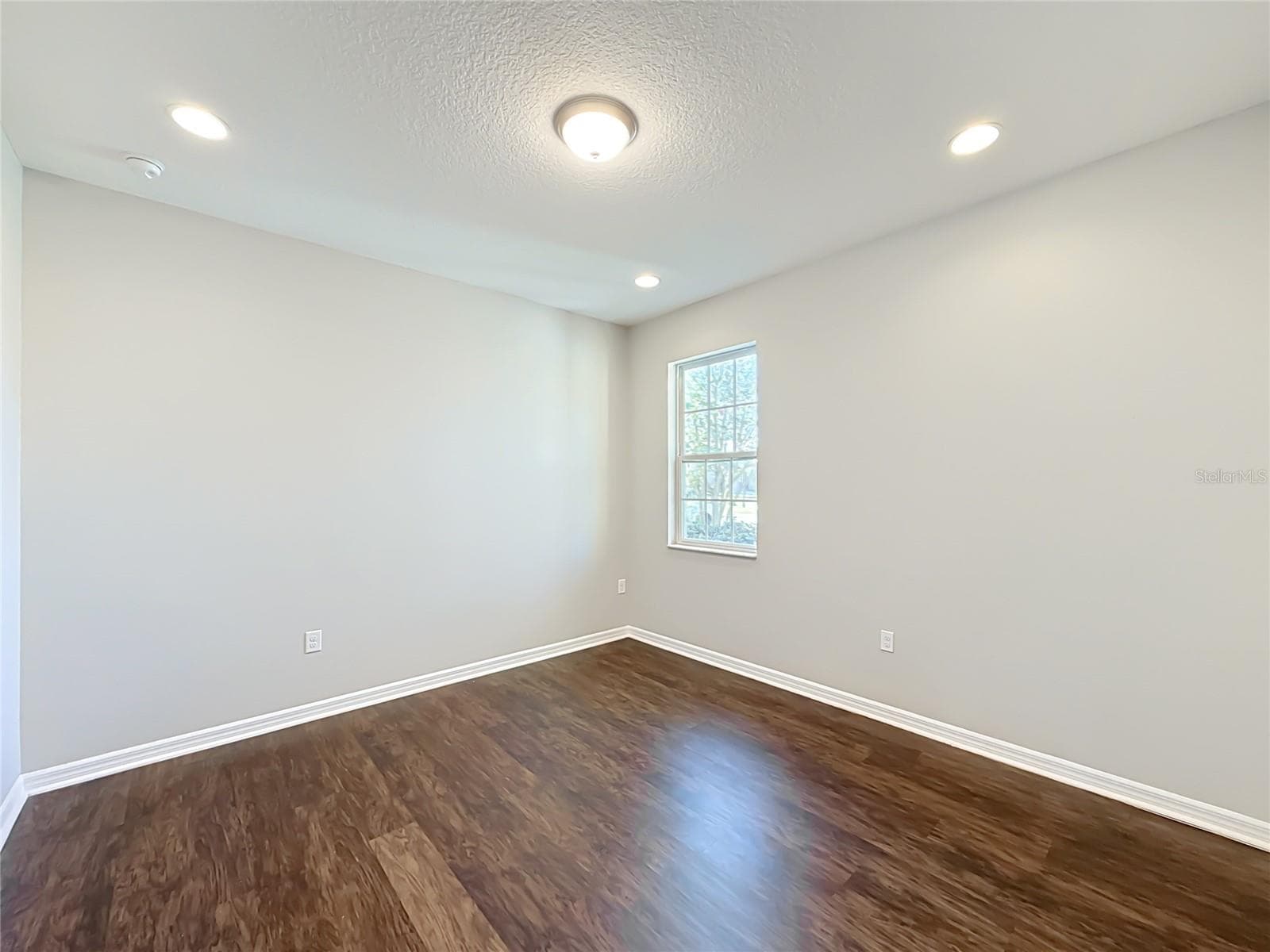 Single Family Residence at 3319 BETHPAGE LOOP, MOUNT DORA, photo 12 of 44
