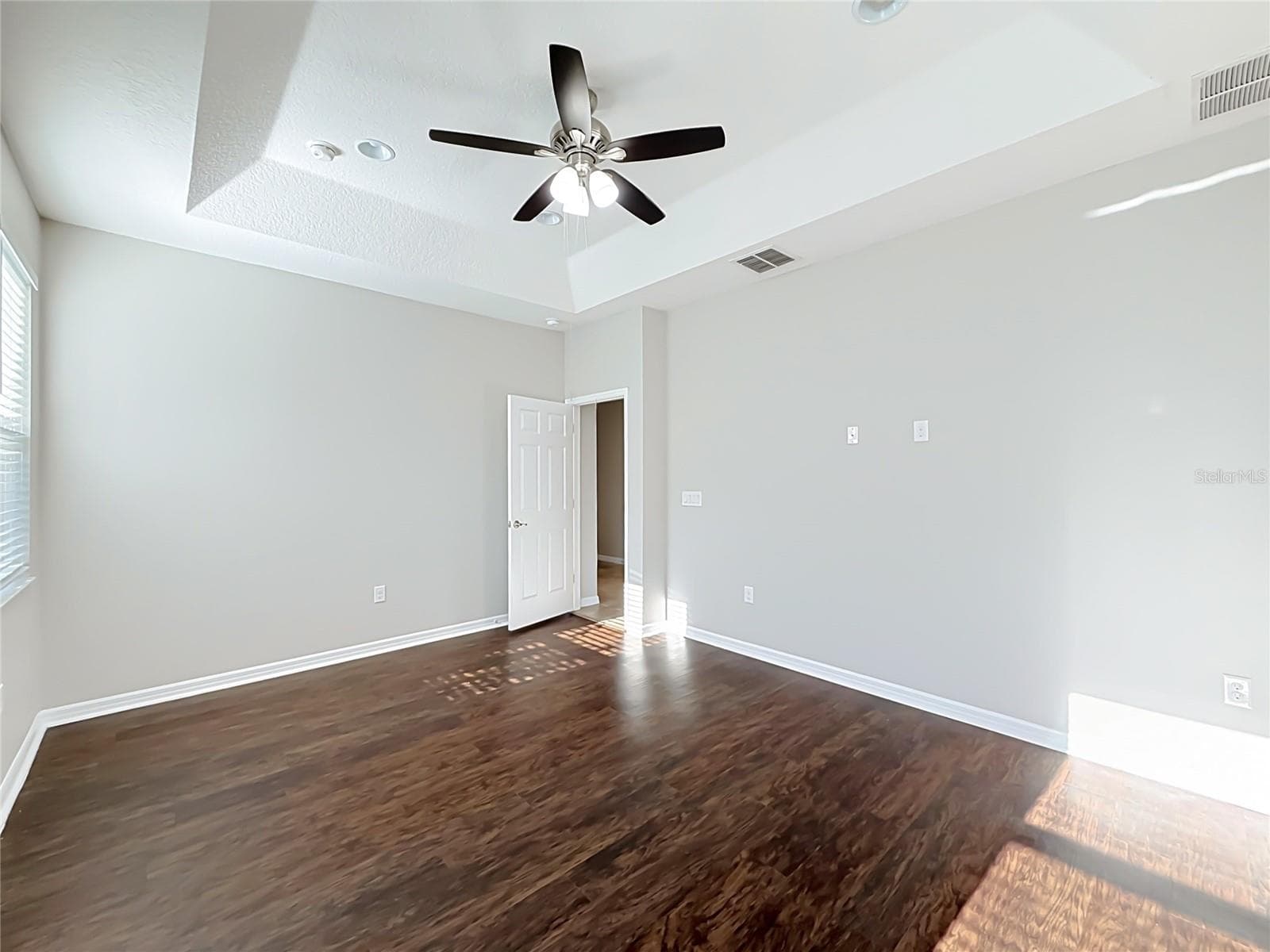 Single Family Residence at 3319 BETHPAGE LOOP, MOUNT DORA, photo 15 of 44