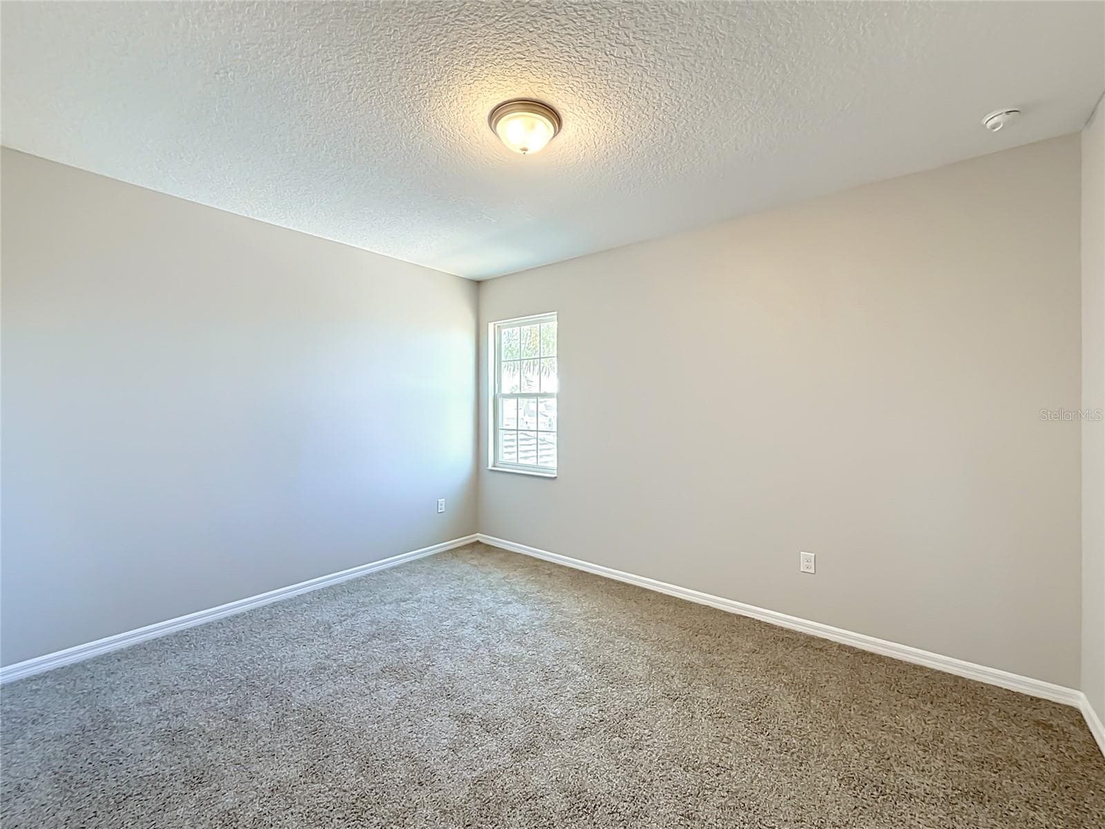 Single Family Residence at 3319 BETHPAGE LOOP, MOUNT DORA, photo 31 of 44