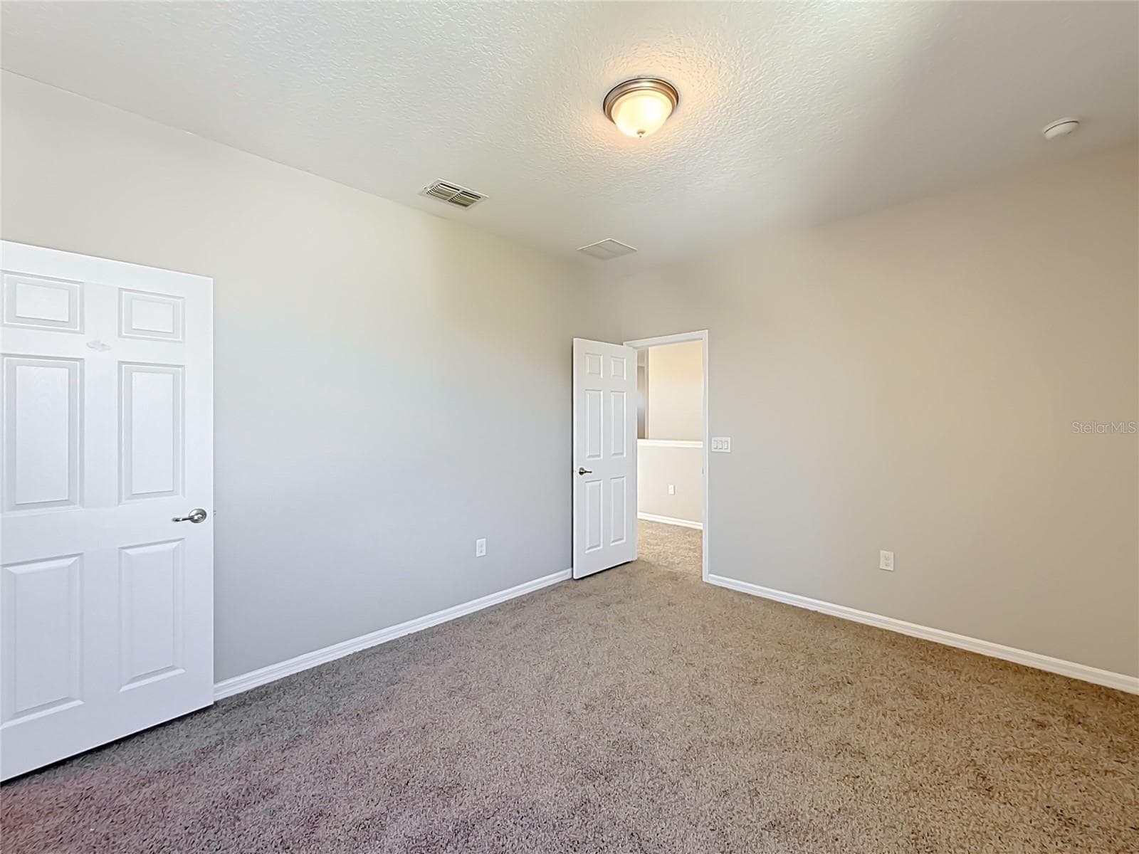 Single Family Residence at 3319 BETHPAGE LOOP, MOUNT DORA, photo 35 of 44