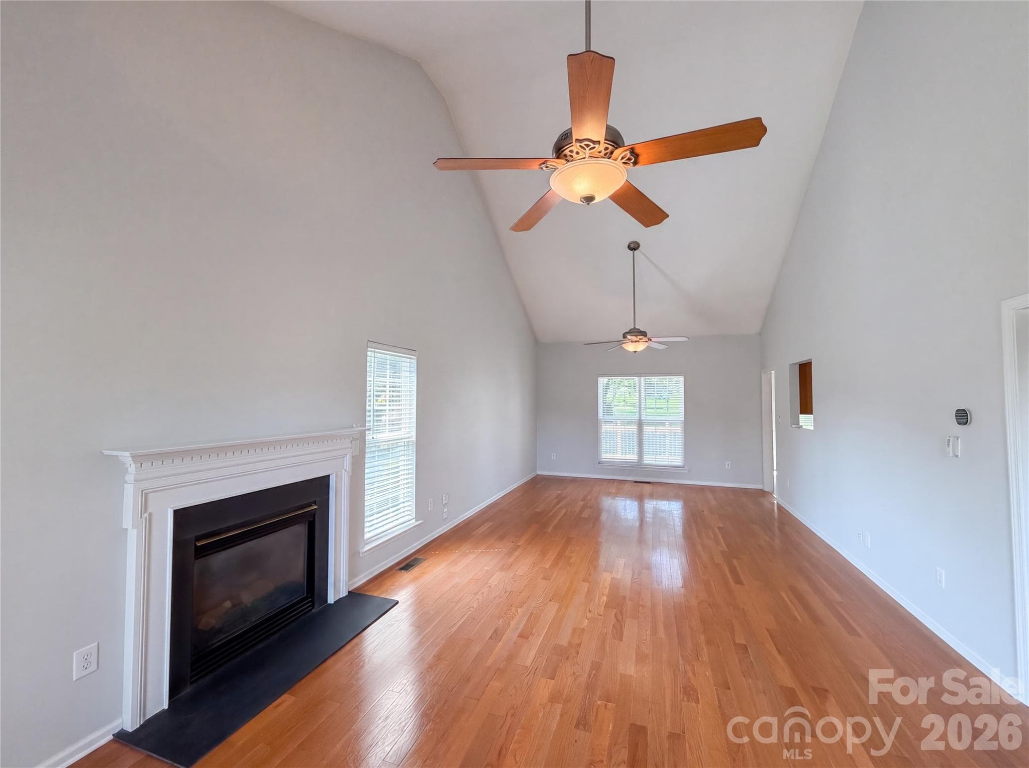 Single Family Residence at 209 Silver Birch Lane, Mount Holly, photo 4 of 19