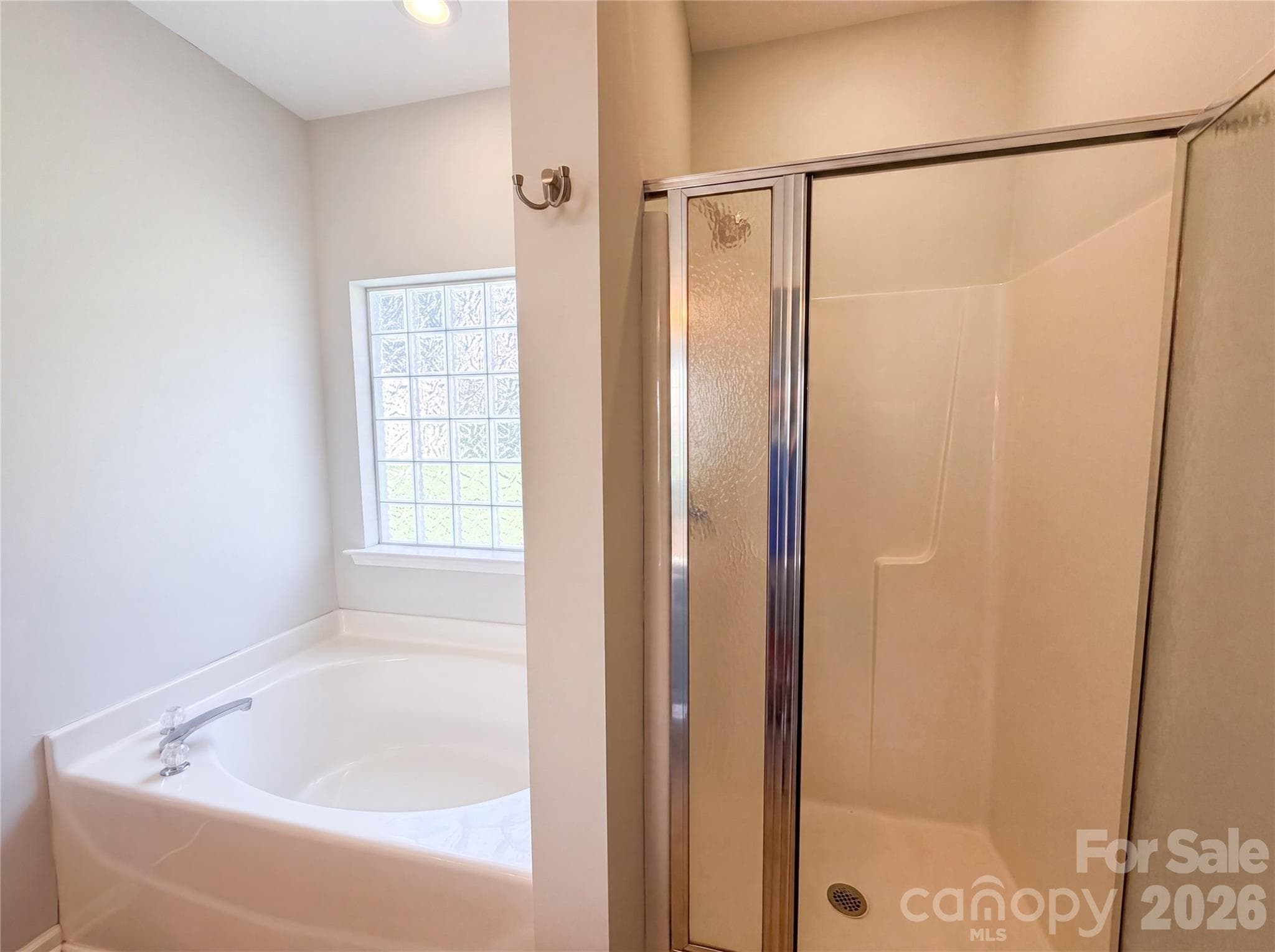 Single Family Residence at 209 Silver Birch Lane, Mount Holly, photo 12 of 19