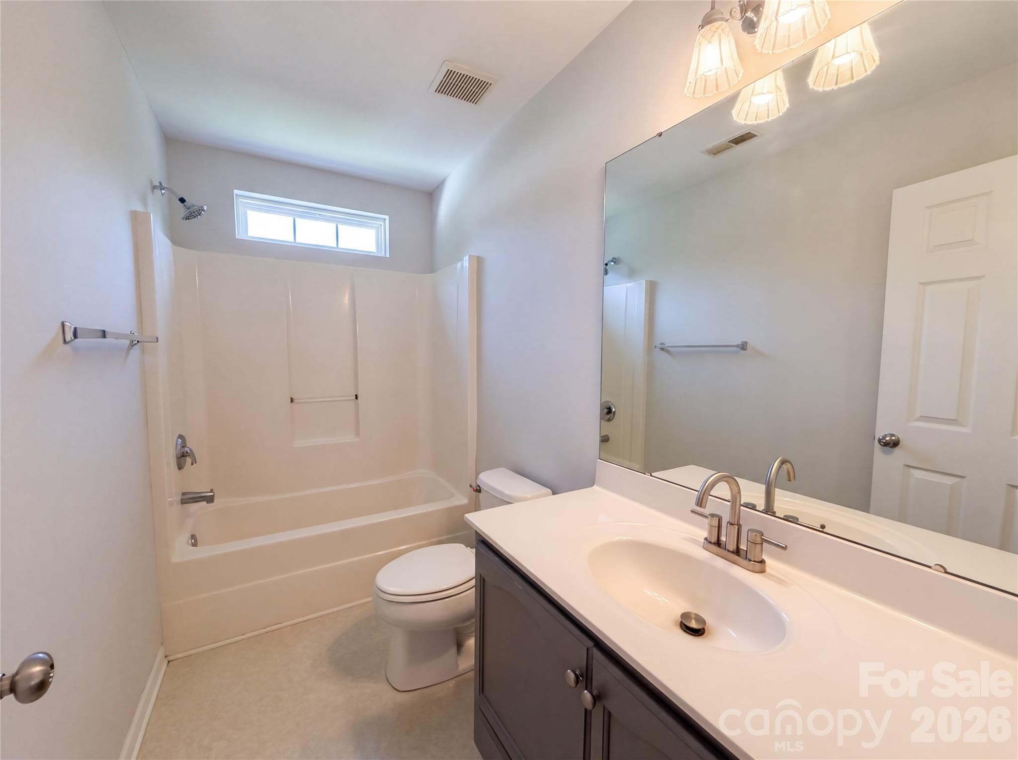 Single Family Residence at 209 Silver Birch Lane, Mount Holly, photo 16 of 19