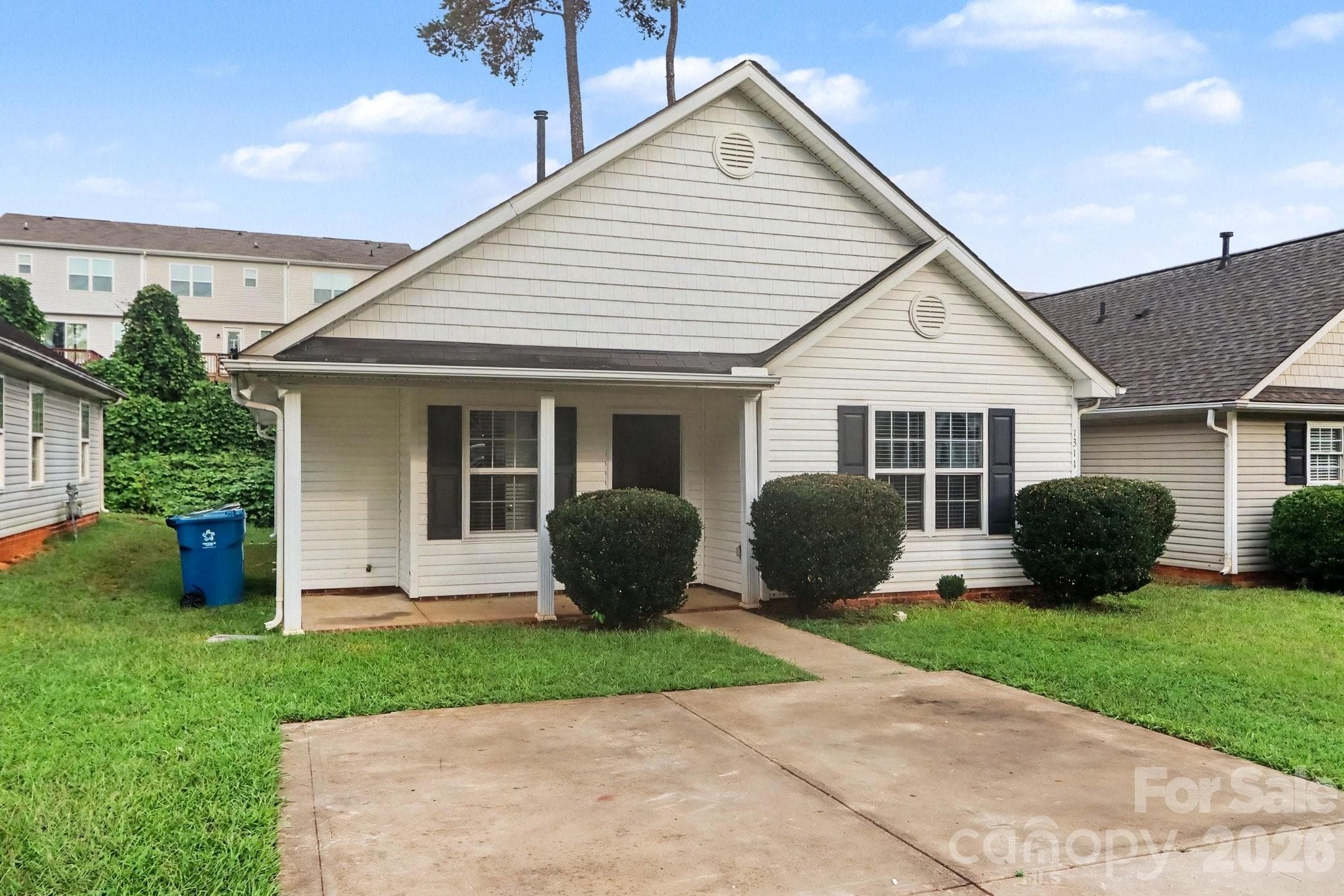 Single Family Residence at 1311 Braveheart Lane, Charlotte, photo 2 of 19