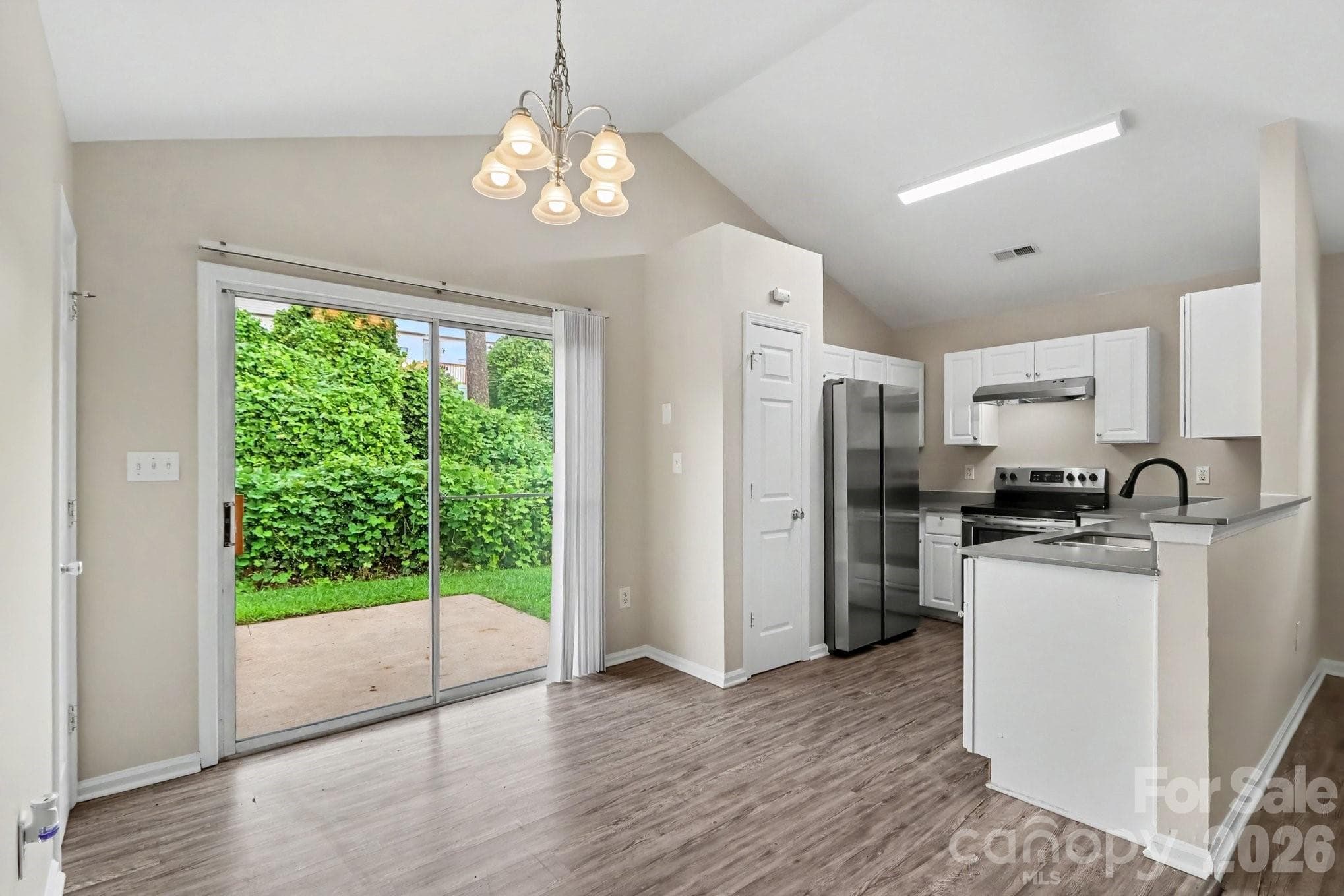 Single Family Residence at 1311 Braveheart Lane, Charlotte, photo 5 of 19