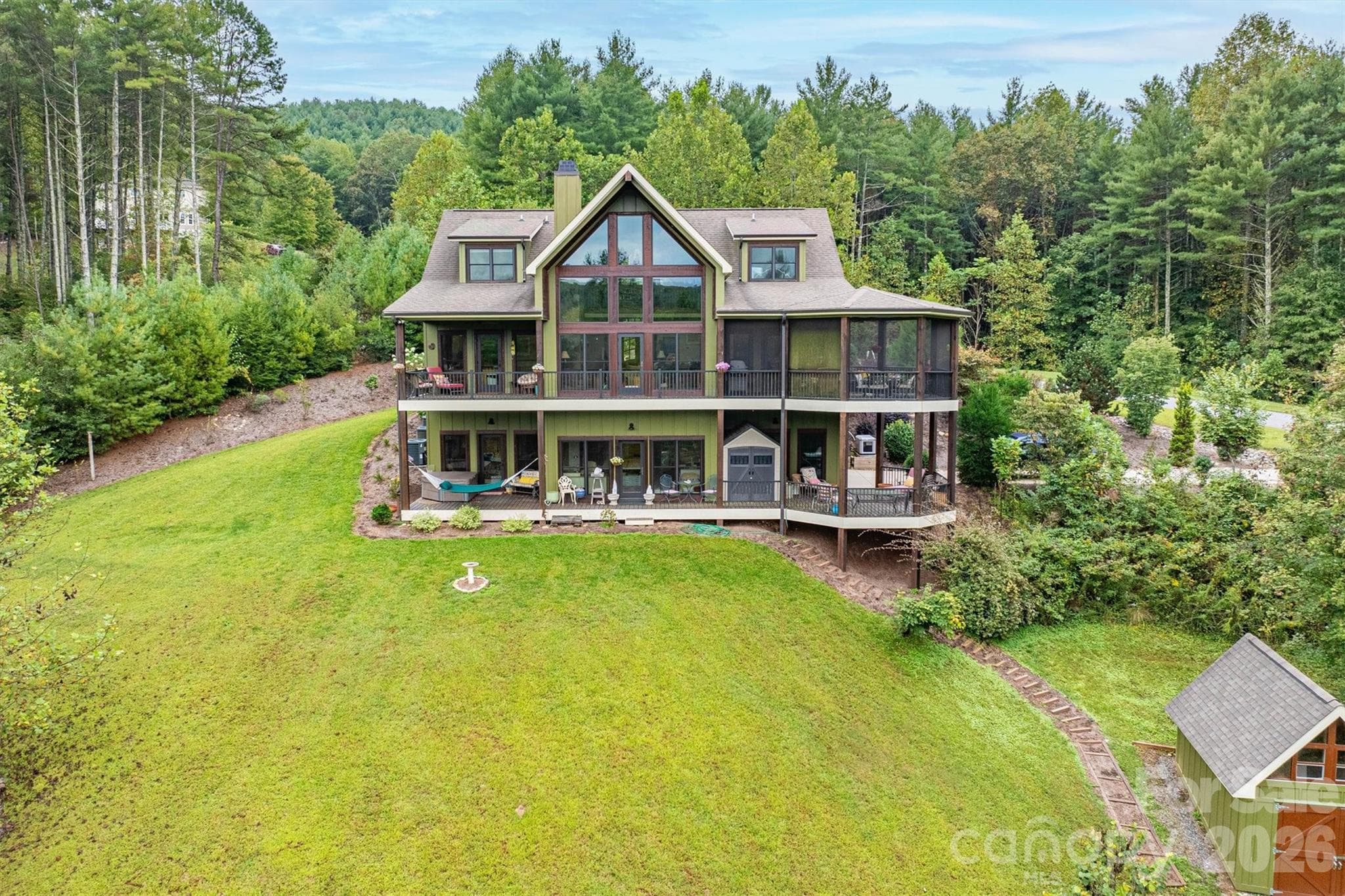Single Family Residence at 5378 Oak Crest Lane, Lenoir, photo 10 of 94