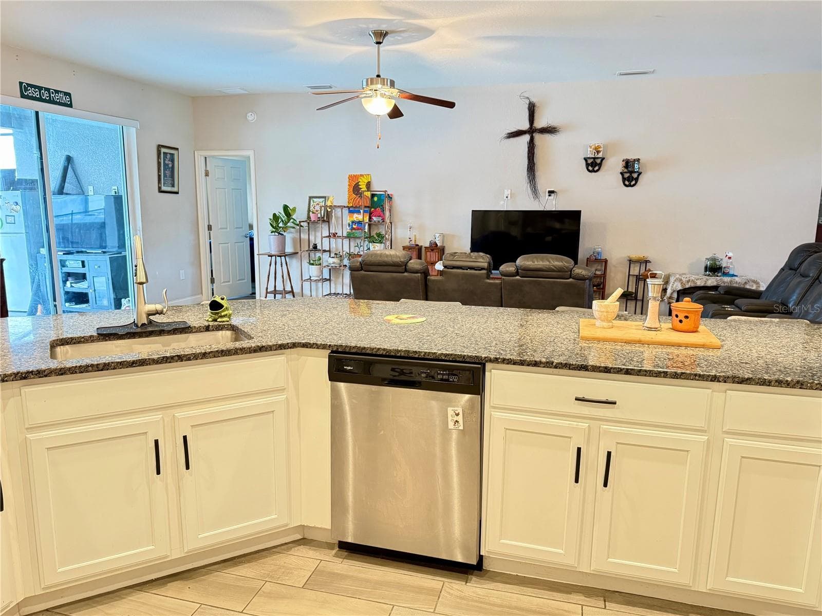 Kitchen/Living - 3339 PEARLY DR, LAKELAND