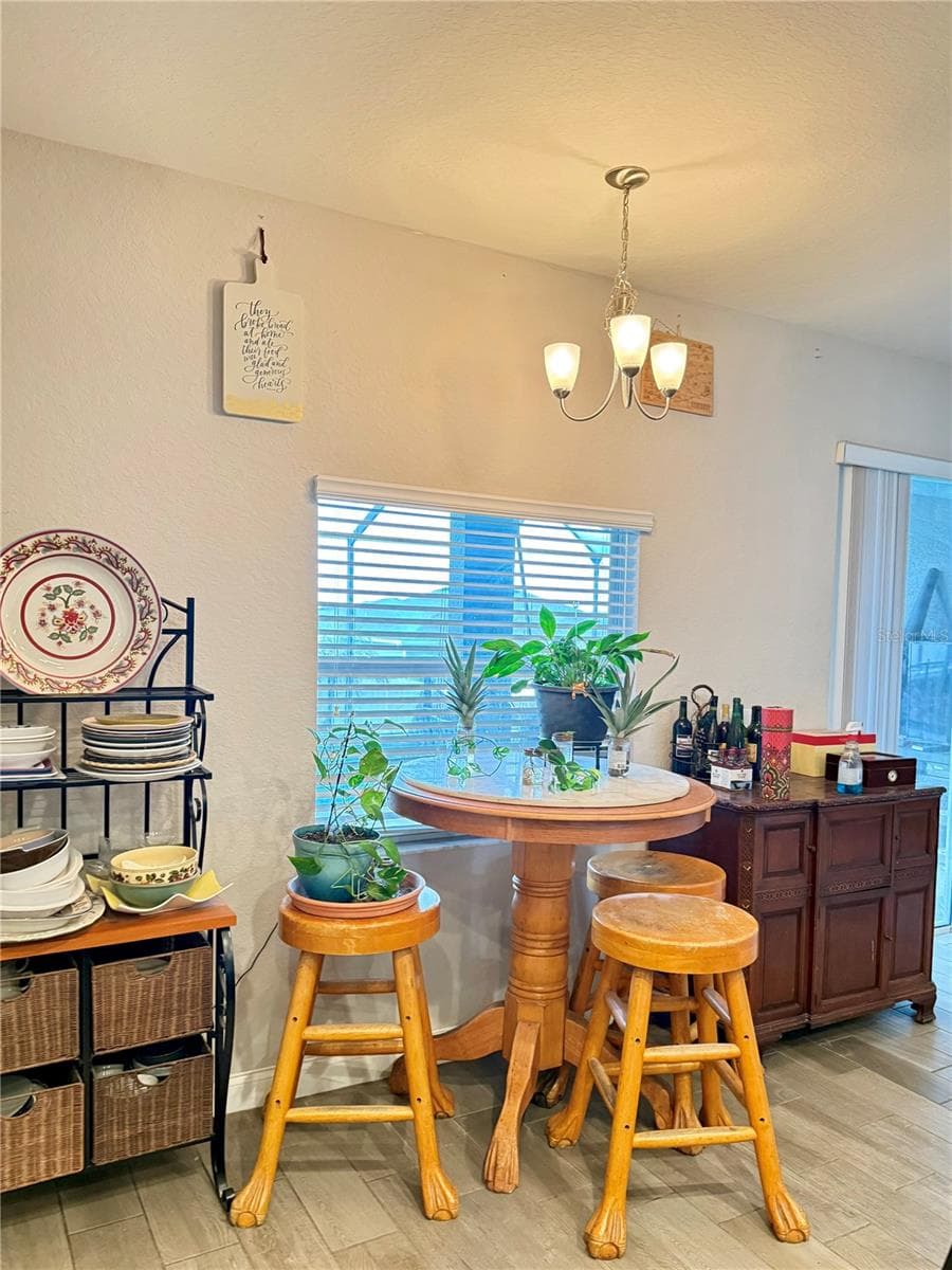 Breakfast nook area - 3339 PEARLY DR, LAKELAND