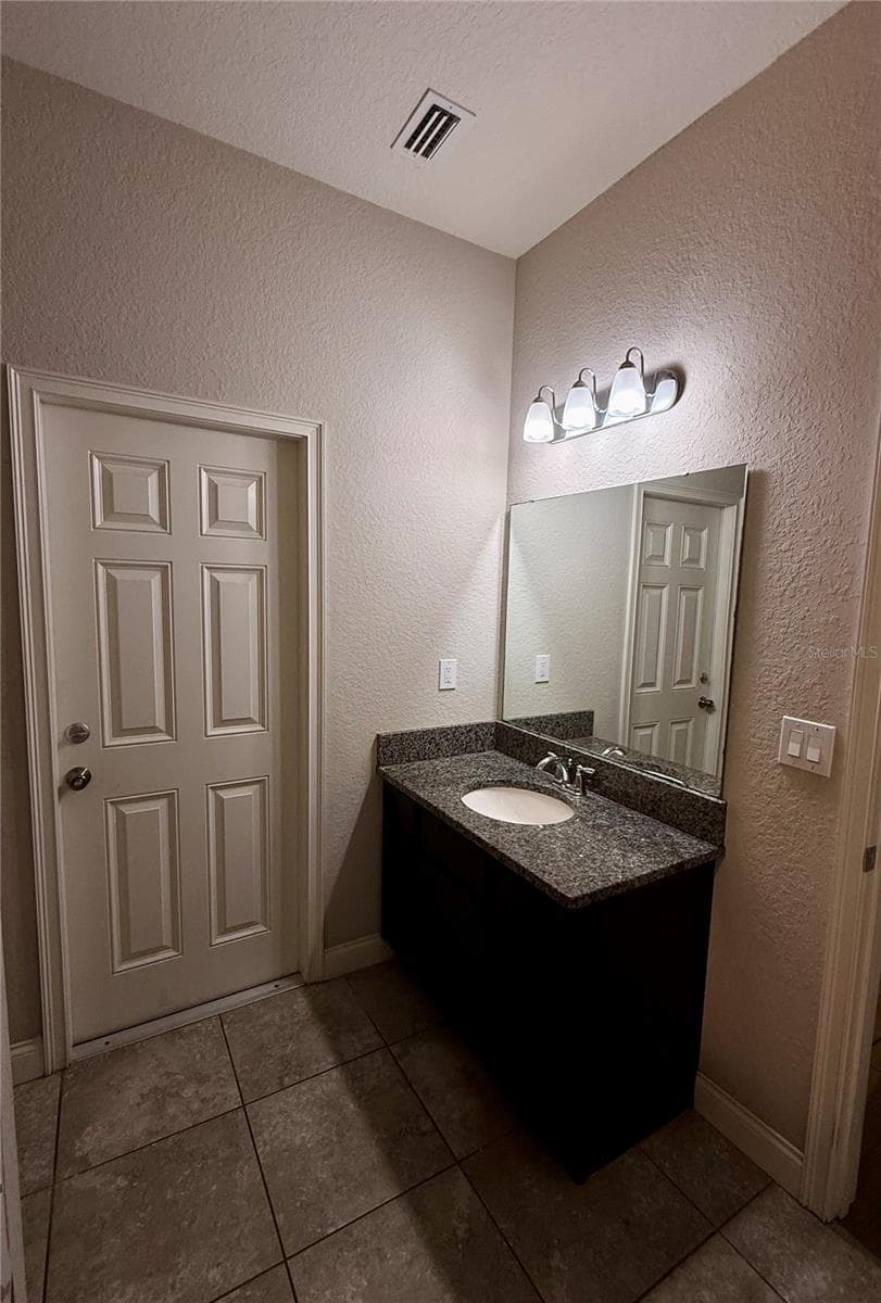 Bathroom #3 - 3339 PEARLY DR, LAKELAND