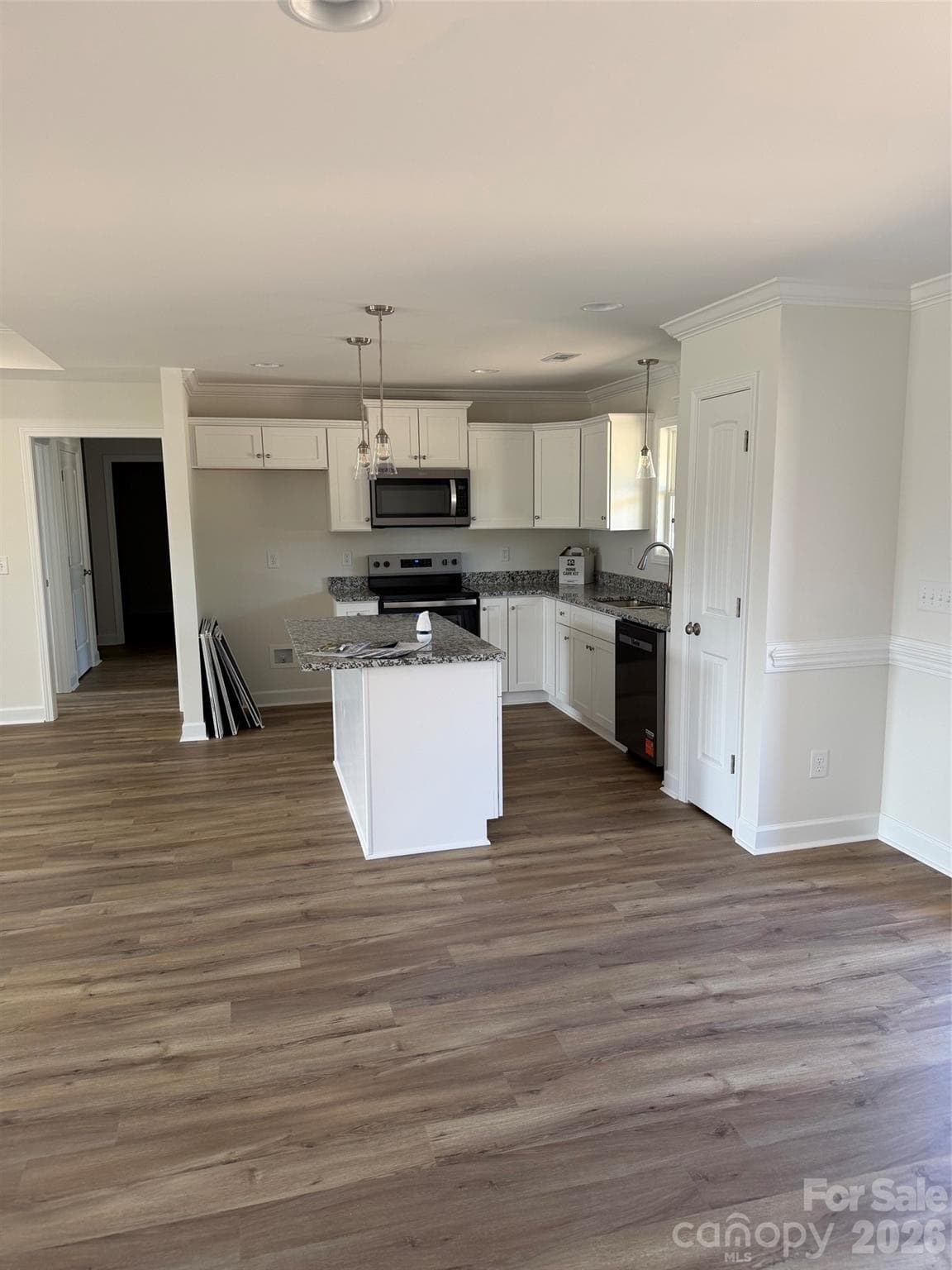 Single Family Residence at 118 Mason Tanner Court, Rock Hill, photo 10 of 25