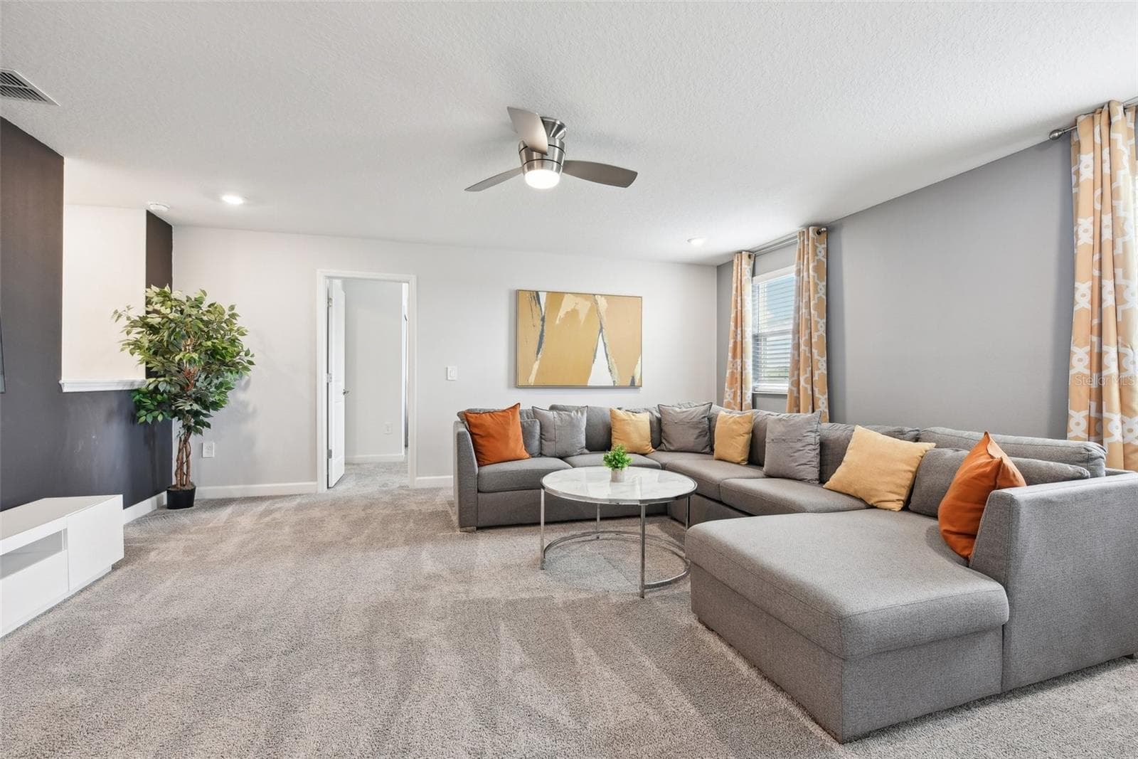 Upstairs loft - 9266 SOMMERSET HILLS DR, DAVENPORT