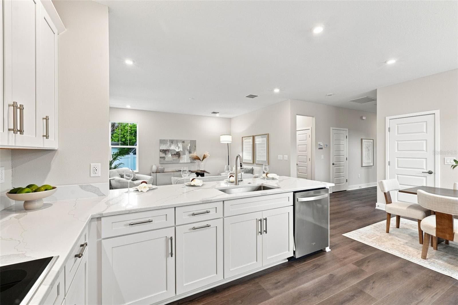 Single Family Residence at 5633 DARTMOUTH AVE N, ST PETERSBURG, photo 13 of 44