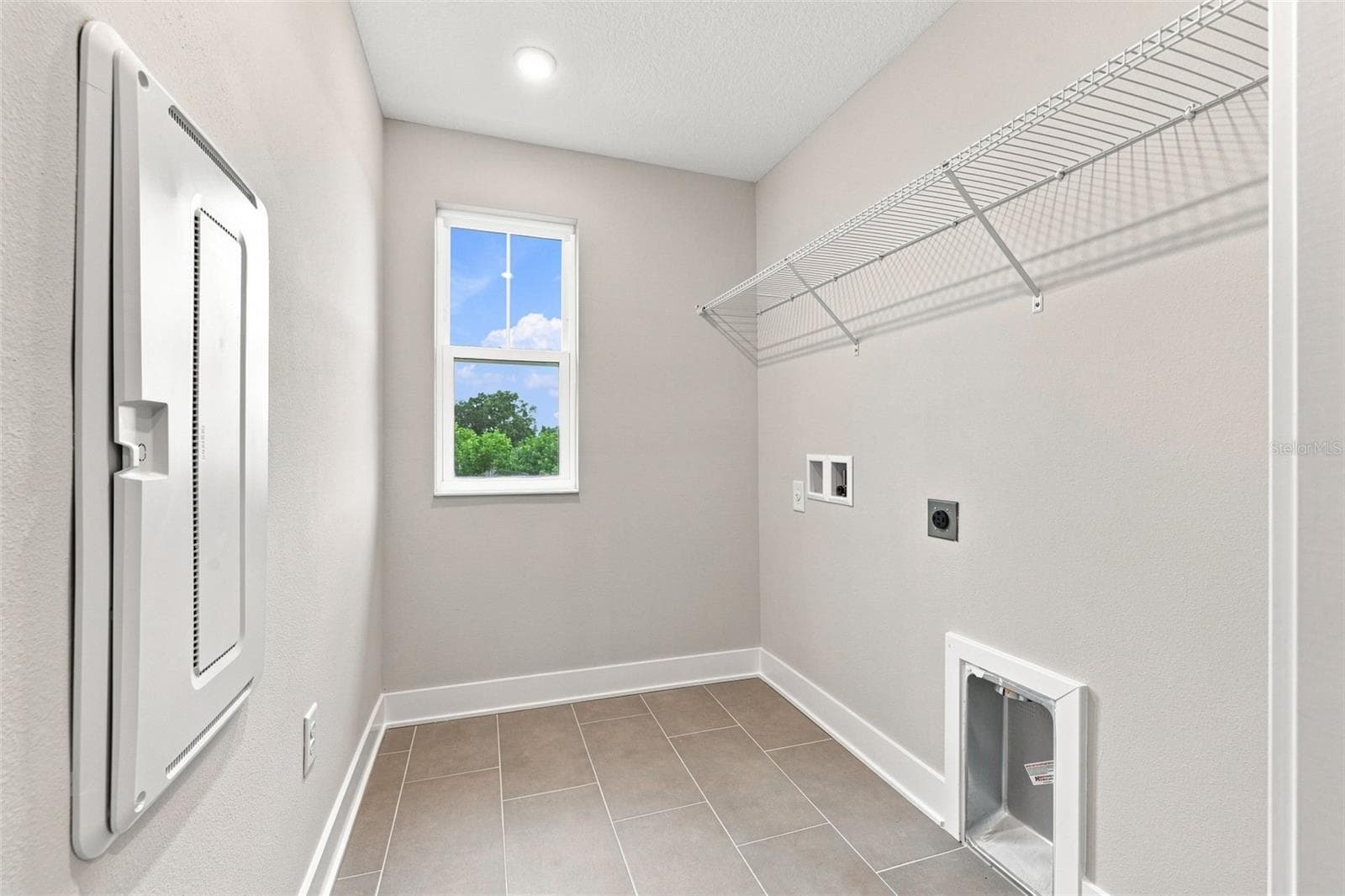 Single Family Residence at 5633 DARTMOUTH AVE N, ST PETERSBURG, photo 32 of 44