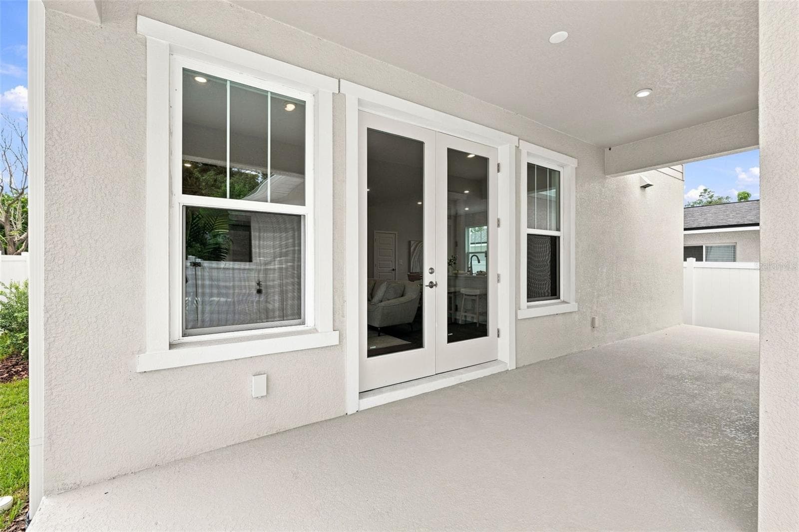 Single Family Residence at 5633 DARTMOUTH AVE N, ST PETERSBURG, photo 33 of 44