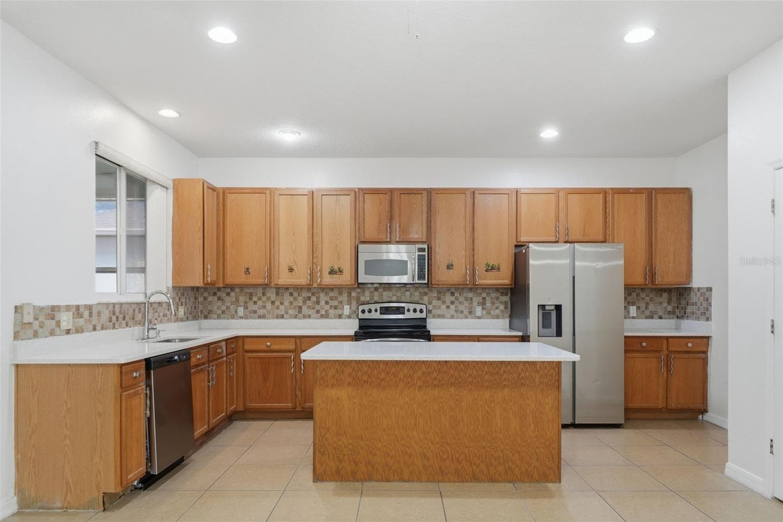 Single Family Residence at 2830 PAYNES PRAIRIE CIR, KISSIMMEE, photo 12 of 42