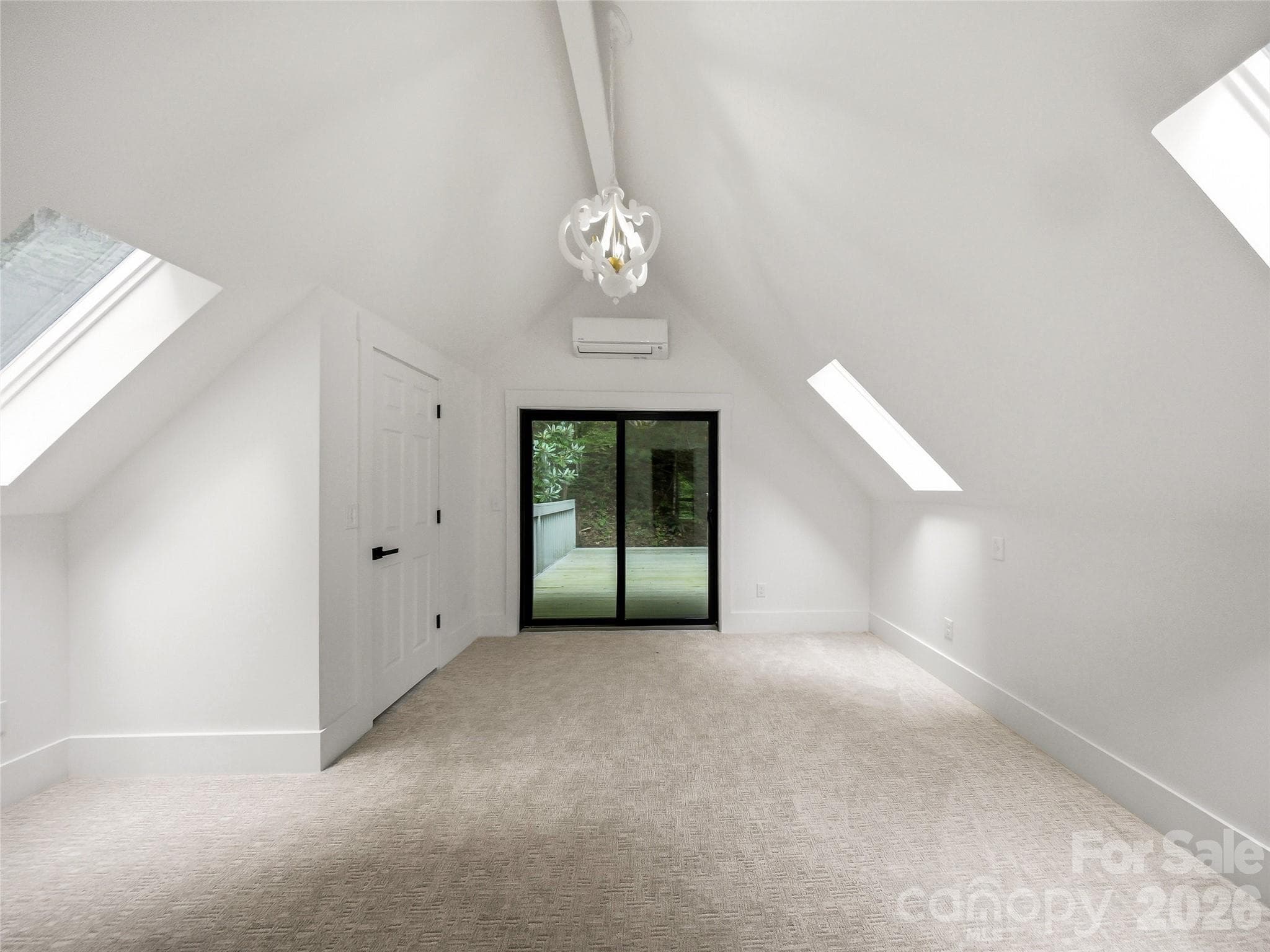 Third floor bedroom, office or artists loft. - 81 Summer Trees Lane, Burnsville