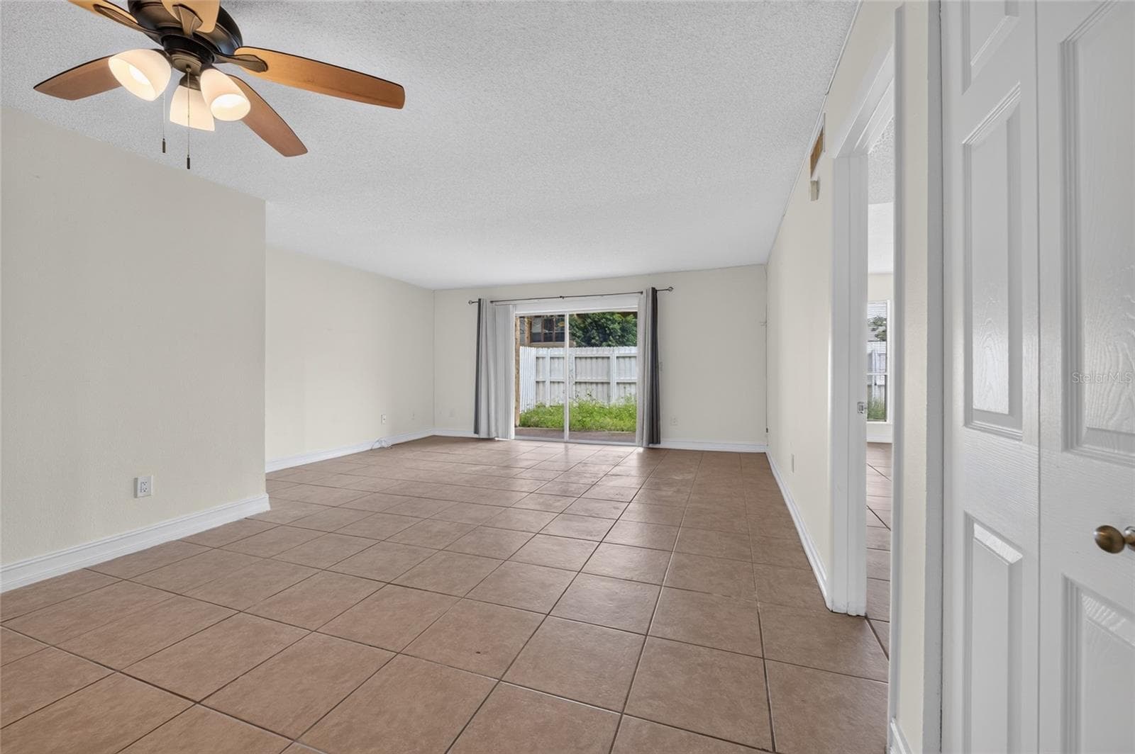 Open floor plan to utilize however to suit your needs - 3461 CLARK RD #160, SARASOTA