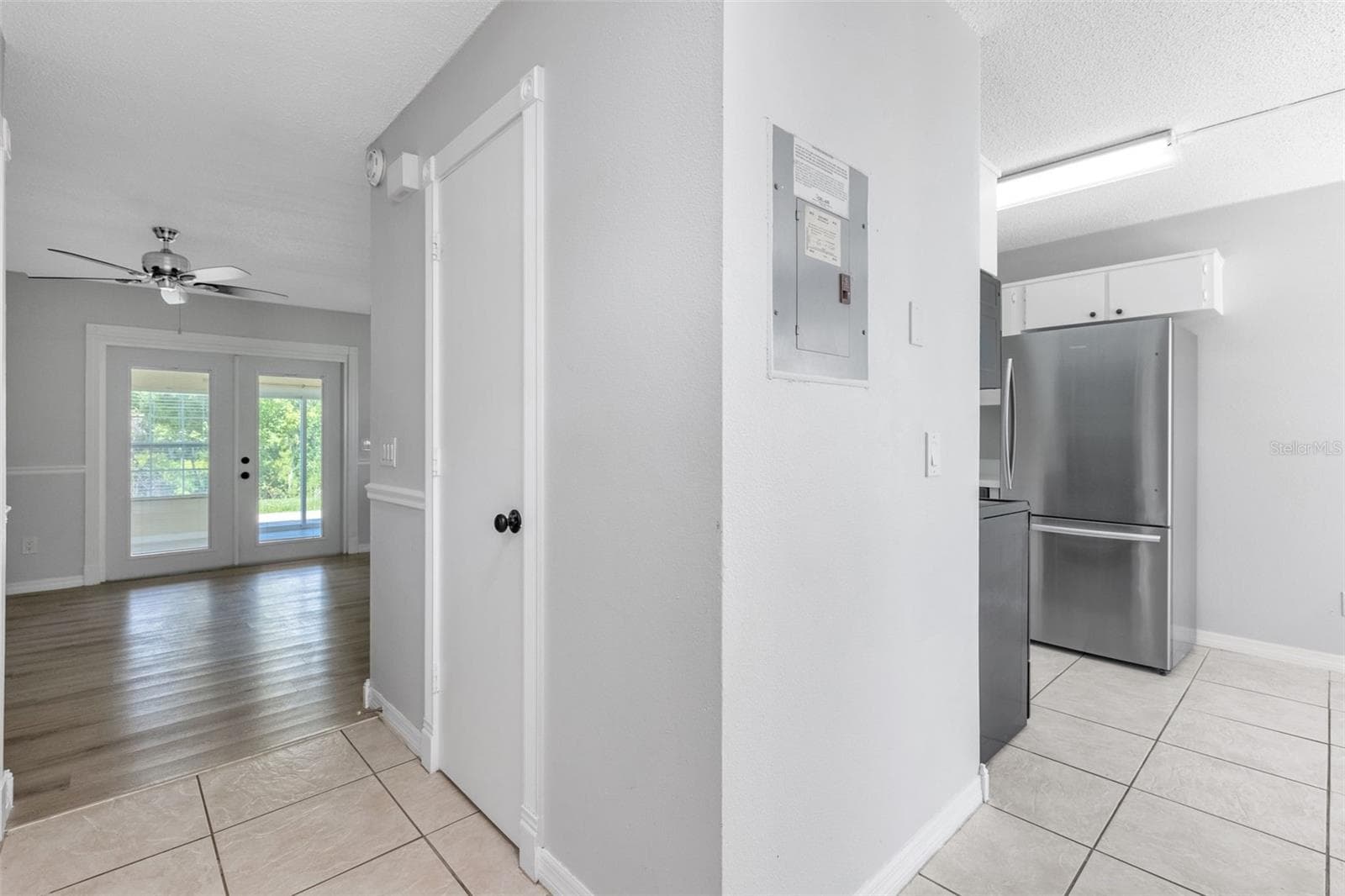 Townhouse at 2037 WATERLEAF ST, ORLANDO, photo 3 of 41