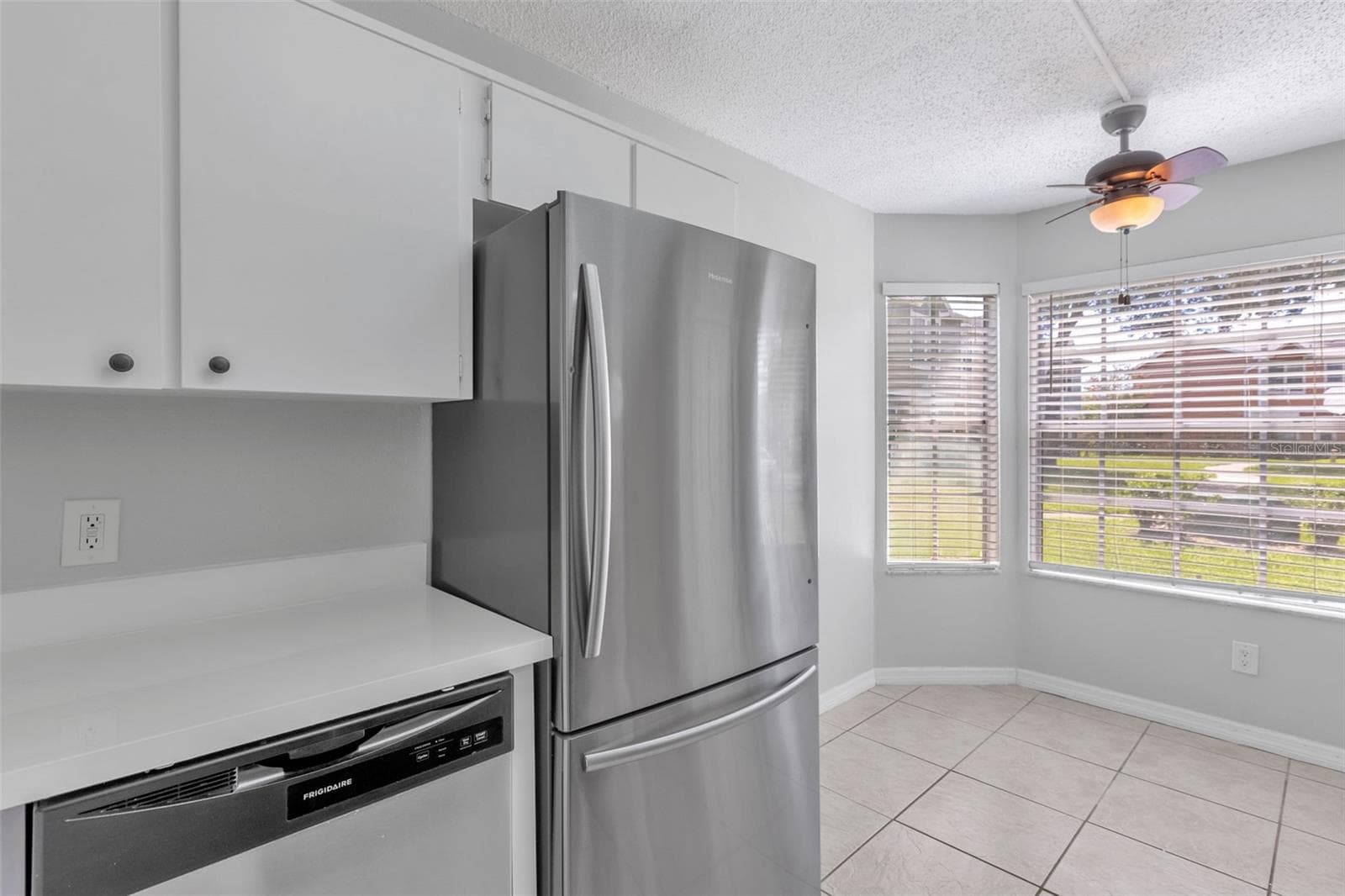 Townhouse at 2037 WATERLEAF ST, ORLANDO, photo 6 of 41