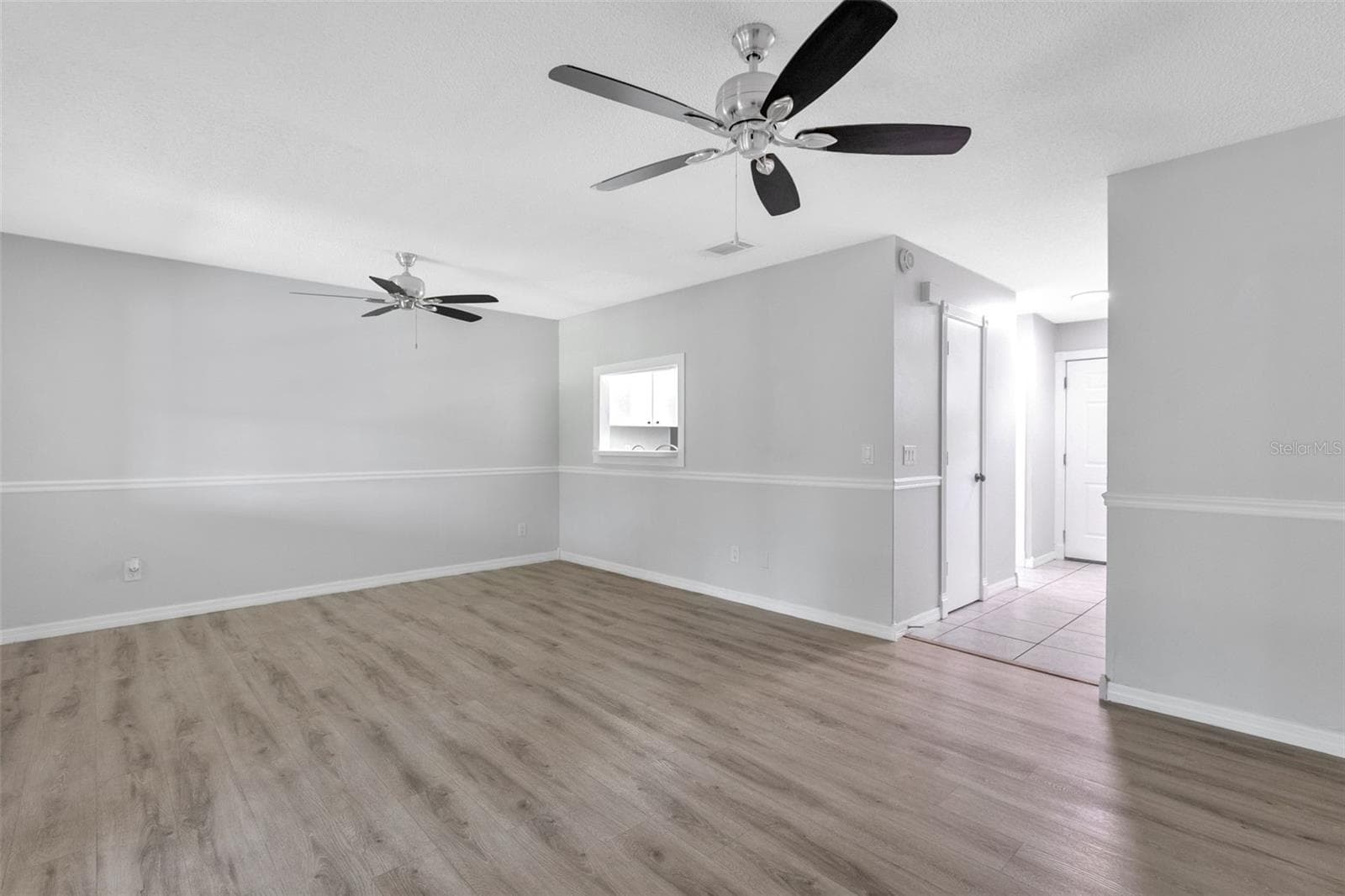 Townhouse at 2037 WATERLEAF ST, ORLANDO, photo 13 of 41