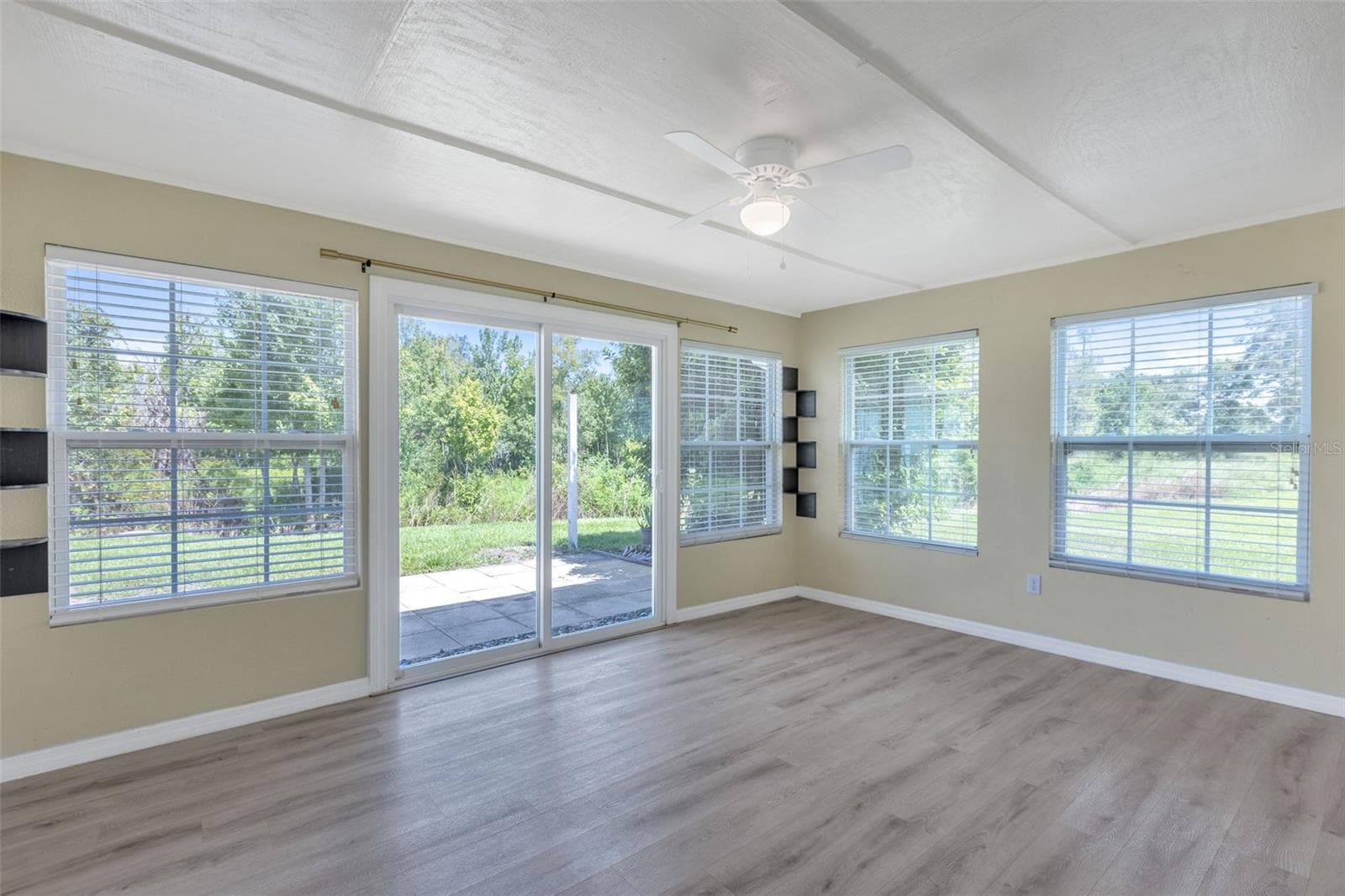 Townhouse at 2037 WATERLEAF ST, ORLANDO, photo 16 of 41