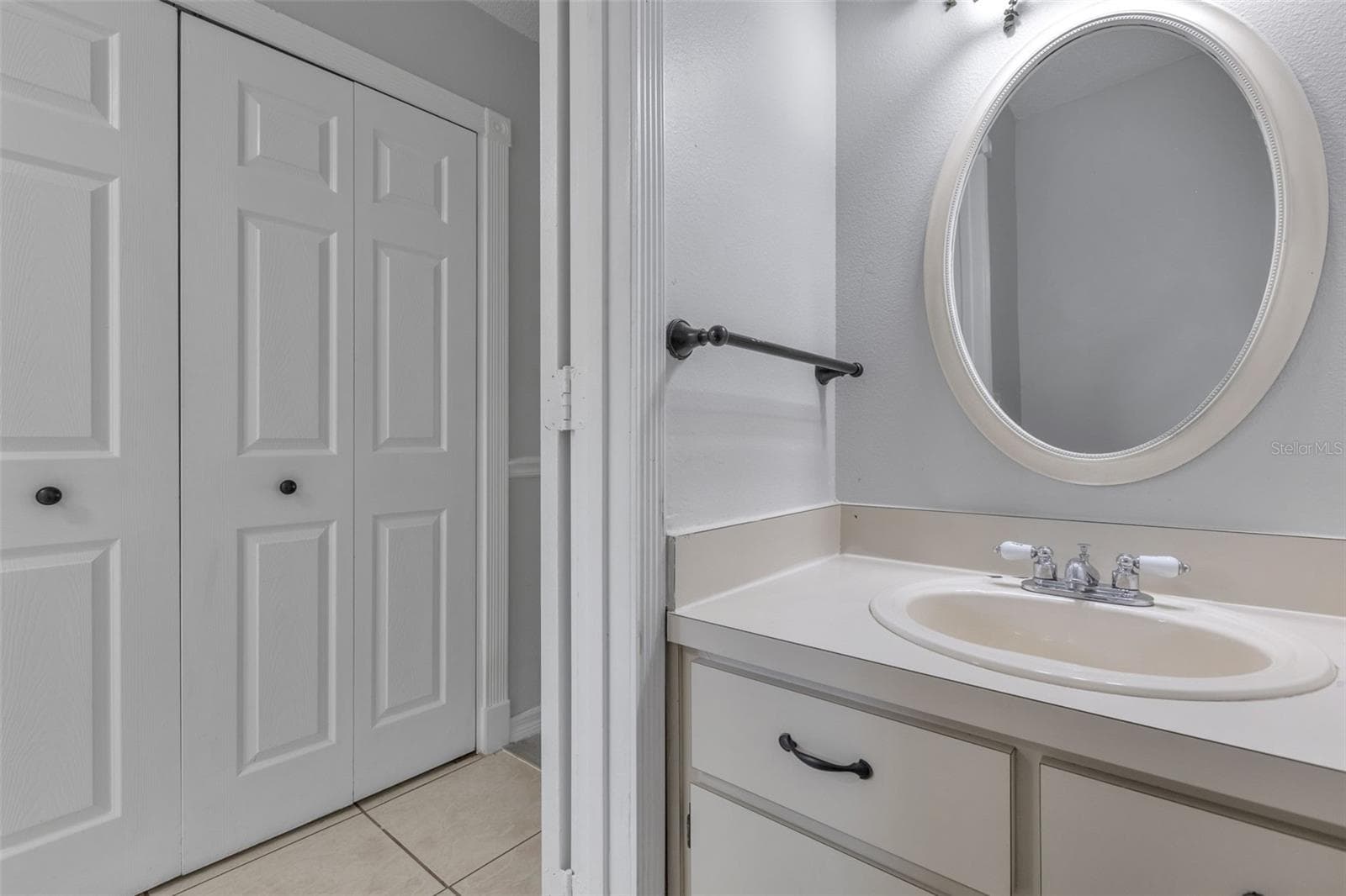 Townhouse at 2037 WATERLEAF ST, ORLANDO, photo 17 of 41