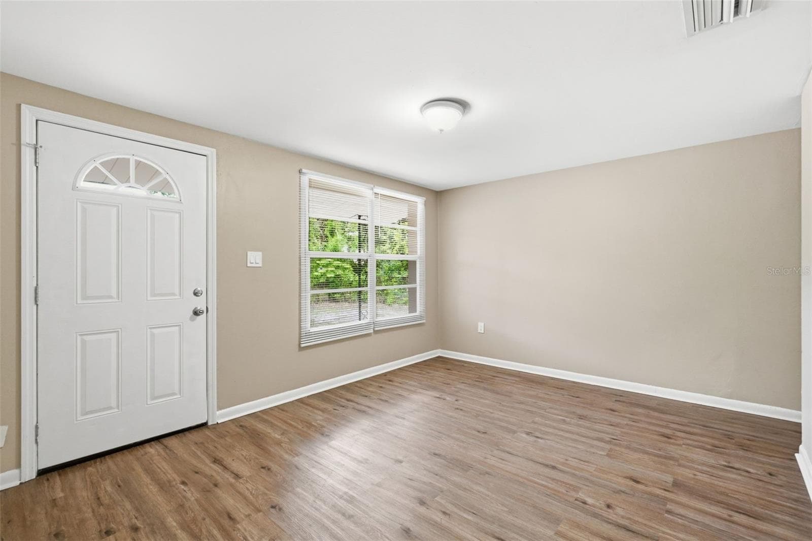 Single Family Residence at 3209 N 45TH ST, TAMPA, photo 4 of 25