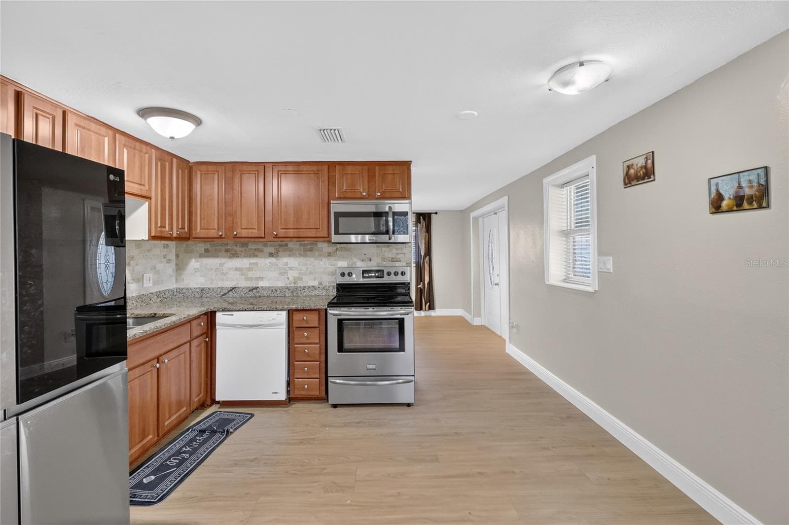 Single Family Residence at 3104 STEWART ST, LAKELAND, photo 6 of 30