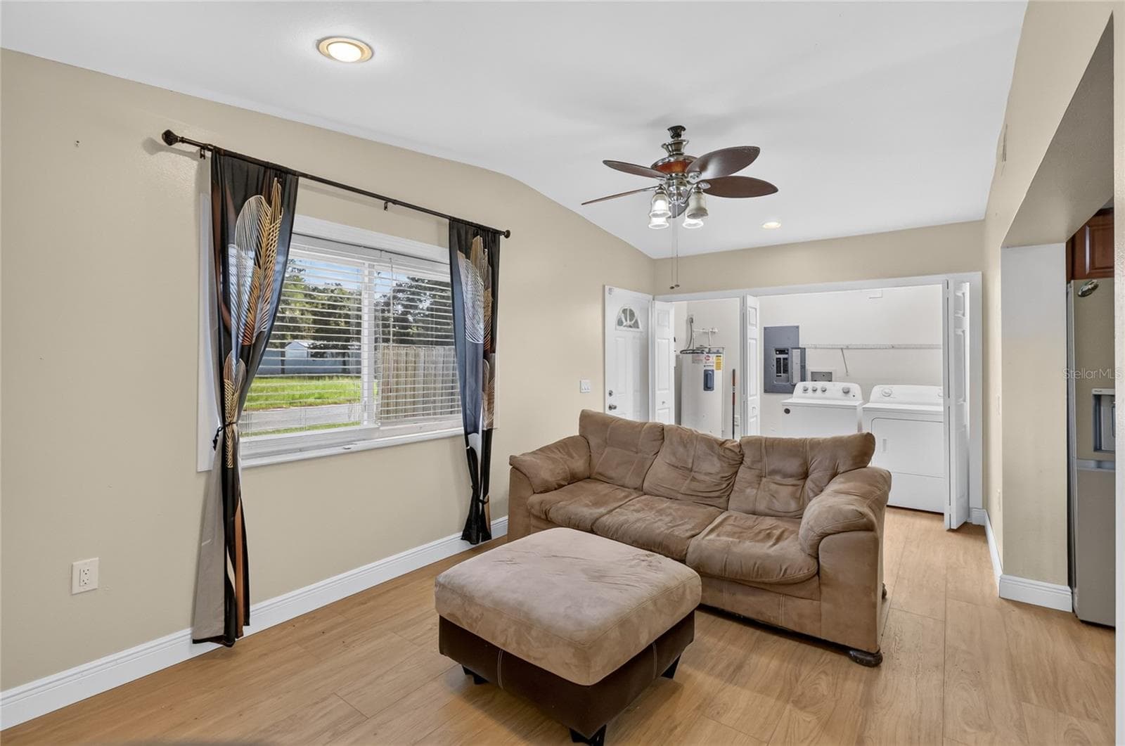Single Family Residence at 3104 STEWART ST, LAKELAND, photo 8 of 30