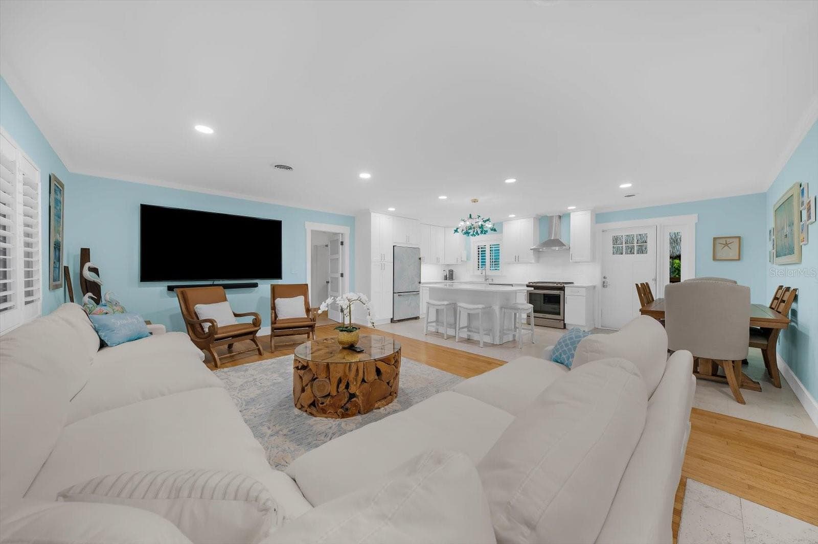 Single Family Residence at 751 MANDALAY AVE, CLEARWATER BEACH, photo 6 of 58