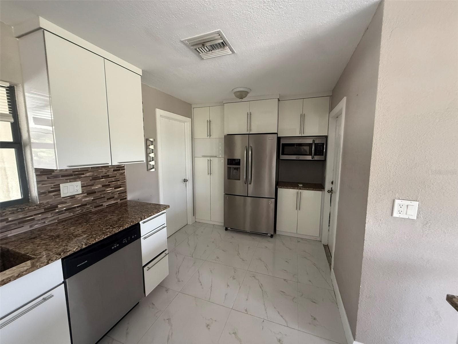 Single Family Residence at 2516 BALTIC AVE, PORT CHARLOTTE, photo 16 of 26