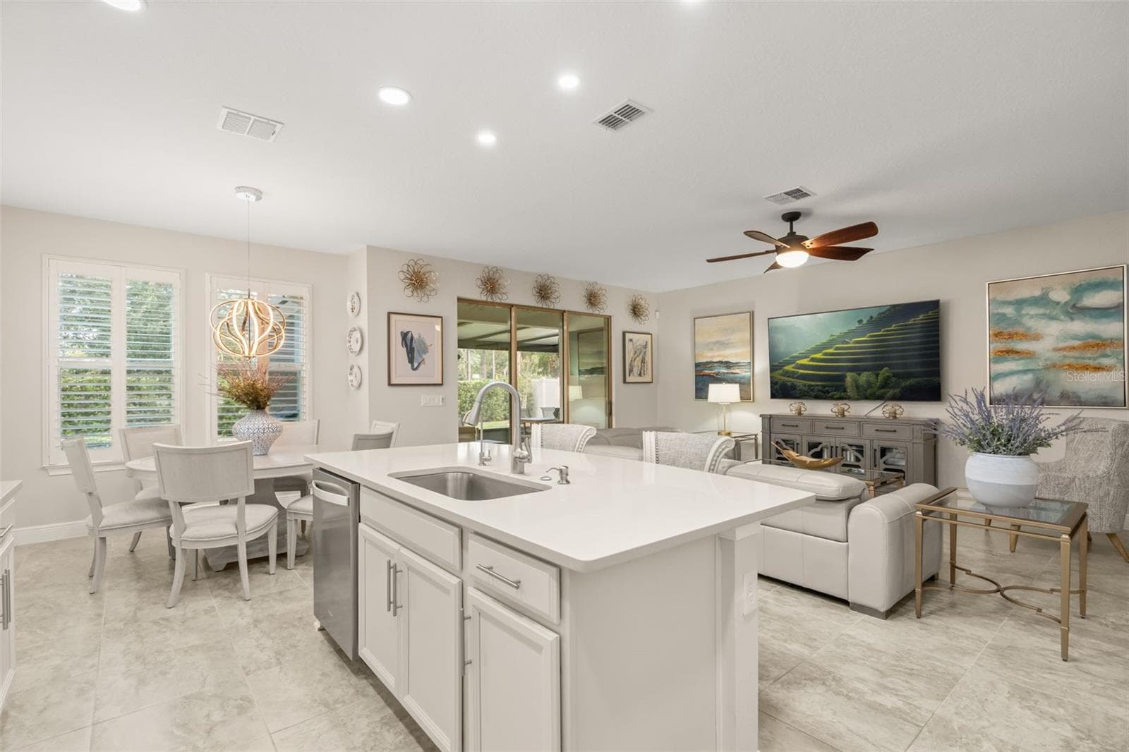 Single Family Residence at 17307 BAL HARBOUR DR, WINTER GARDEN, photo 13 of 47
