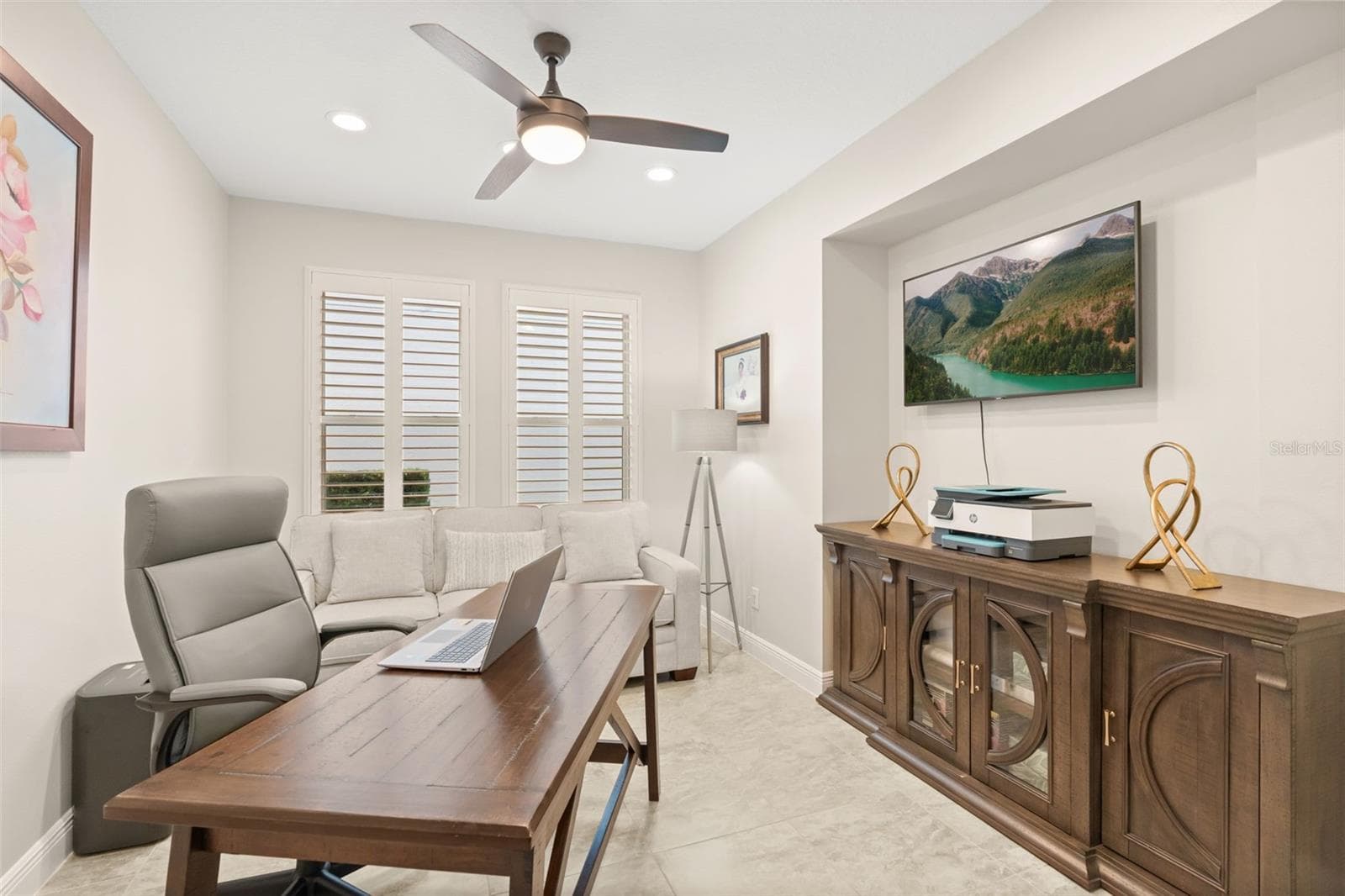 Single Family Residence at 17307 BAL HARBOUR DR, WINTER GARDEN, photo 16 of 47