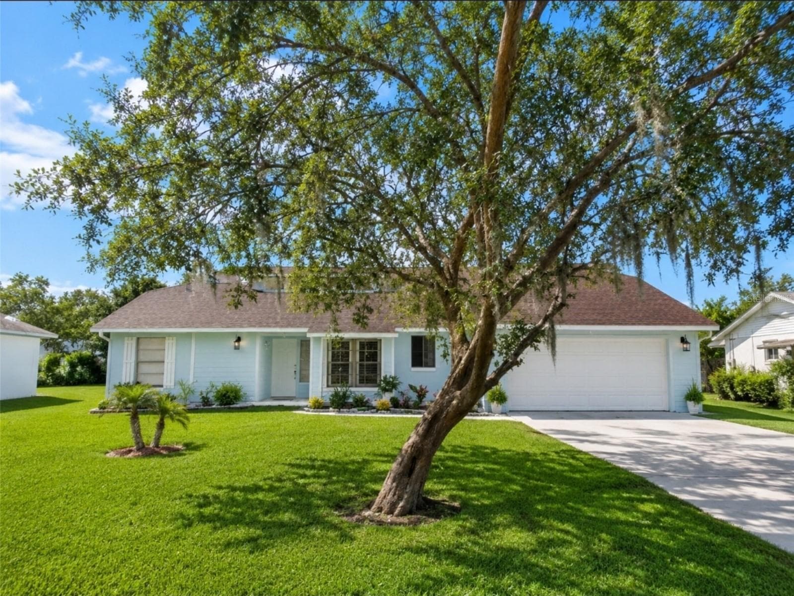 1819 JUNIPER DR