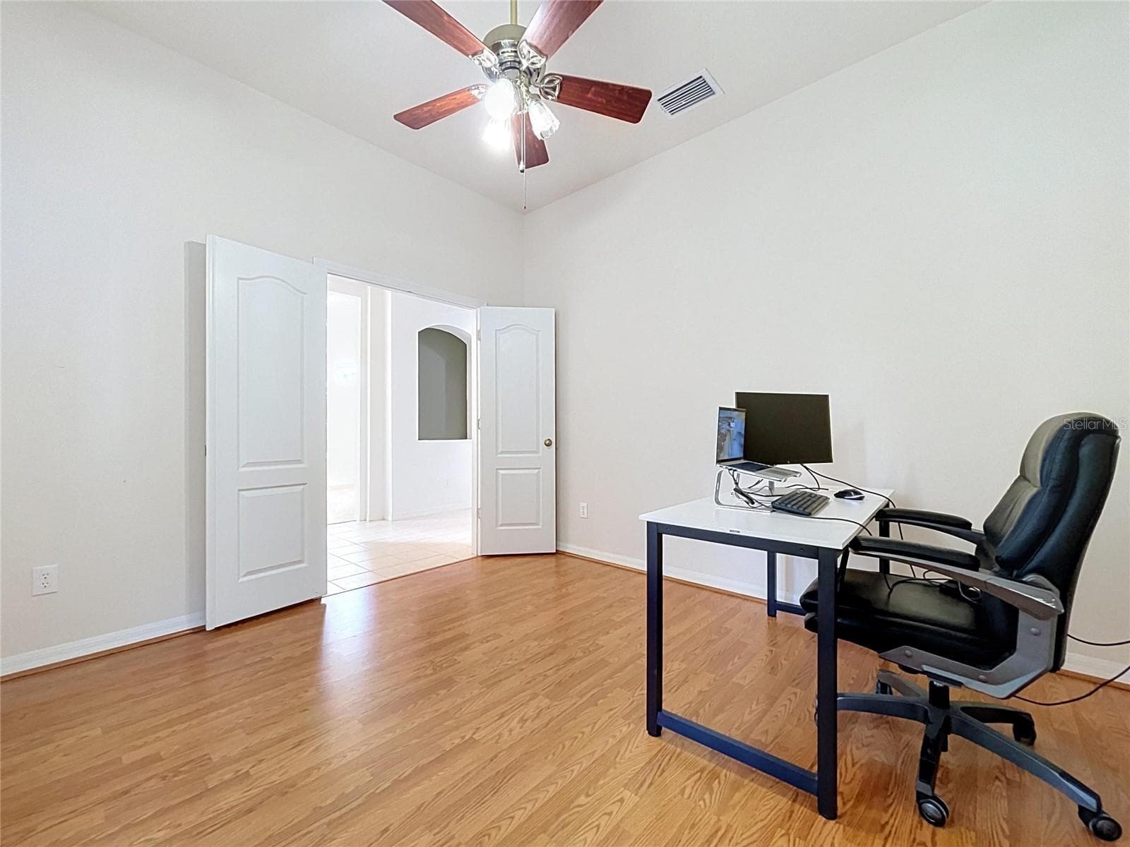 Office - 1124 SPLIT SILK ST, VALRICO