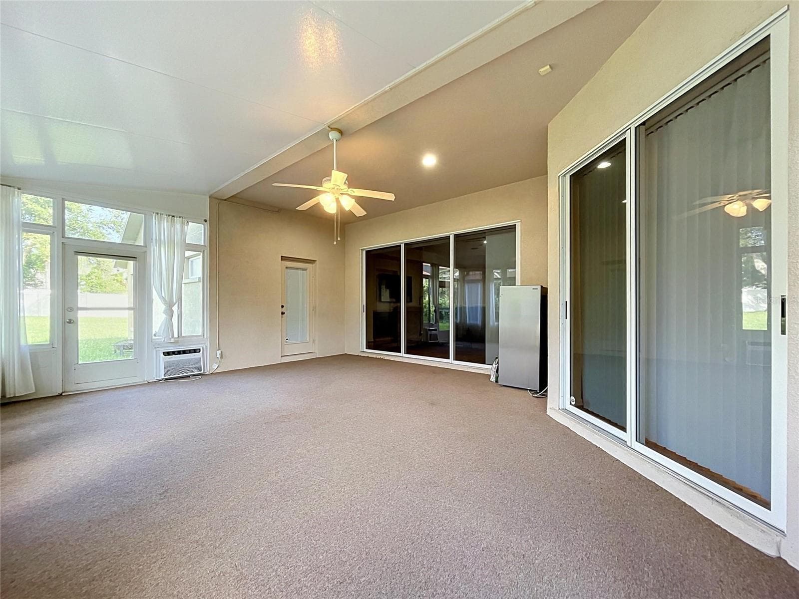Sunroom - 1124 SPLIT SILK ST, VALRICO