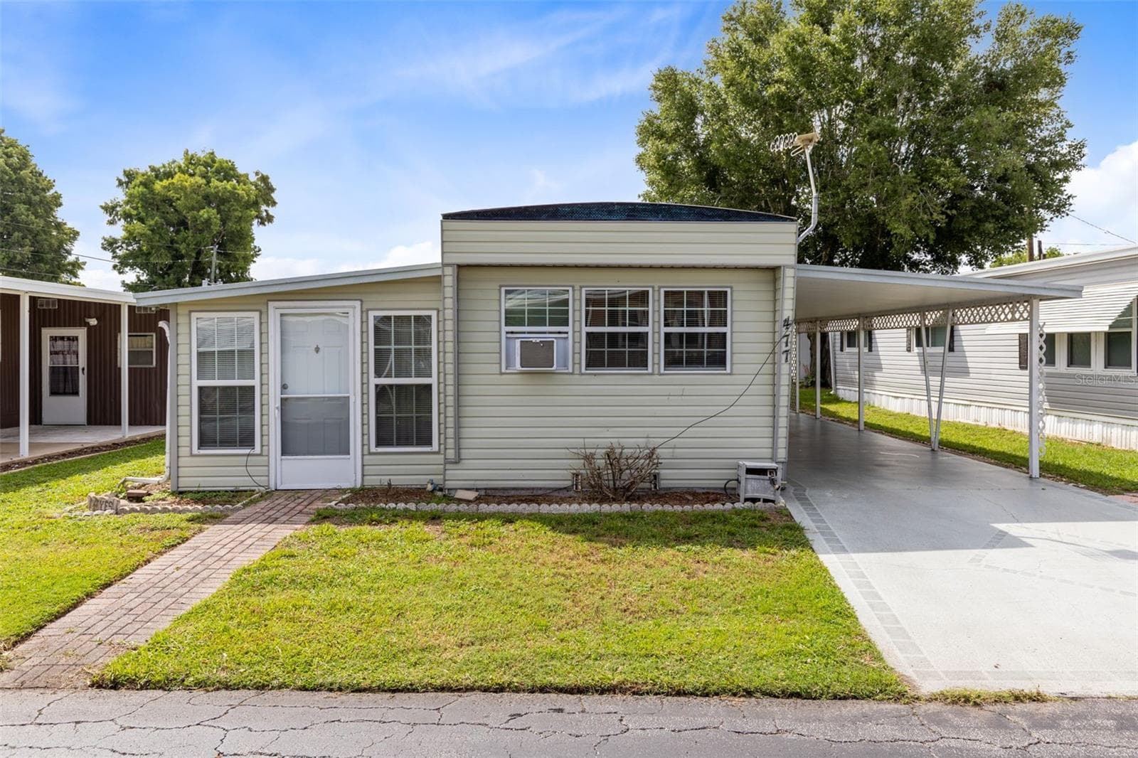 Mobile Home at 477 MARINA LN, TAVARES, photo 3 of 31