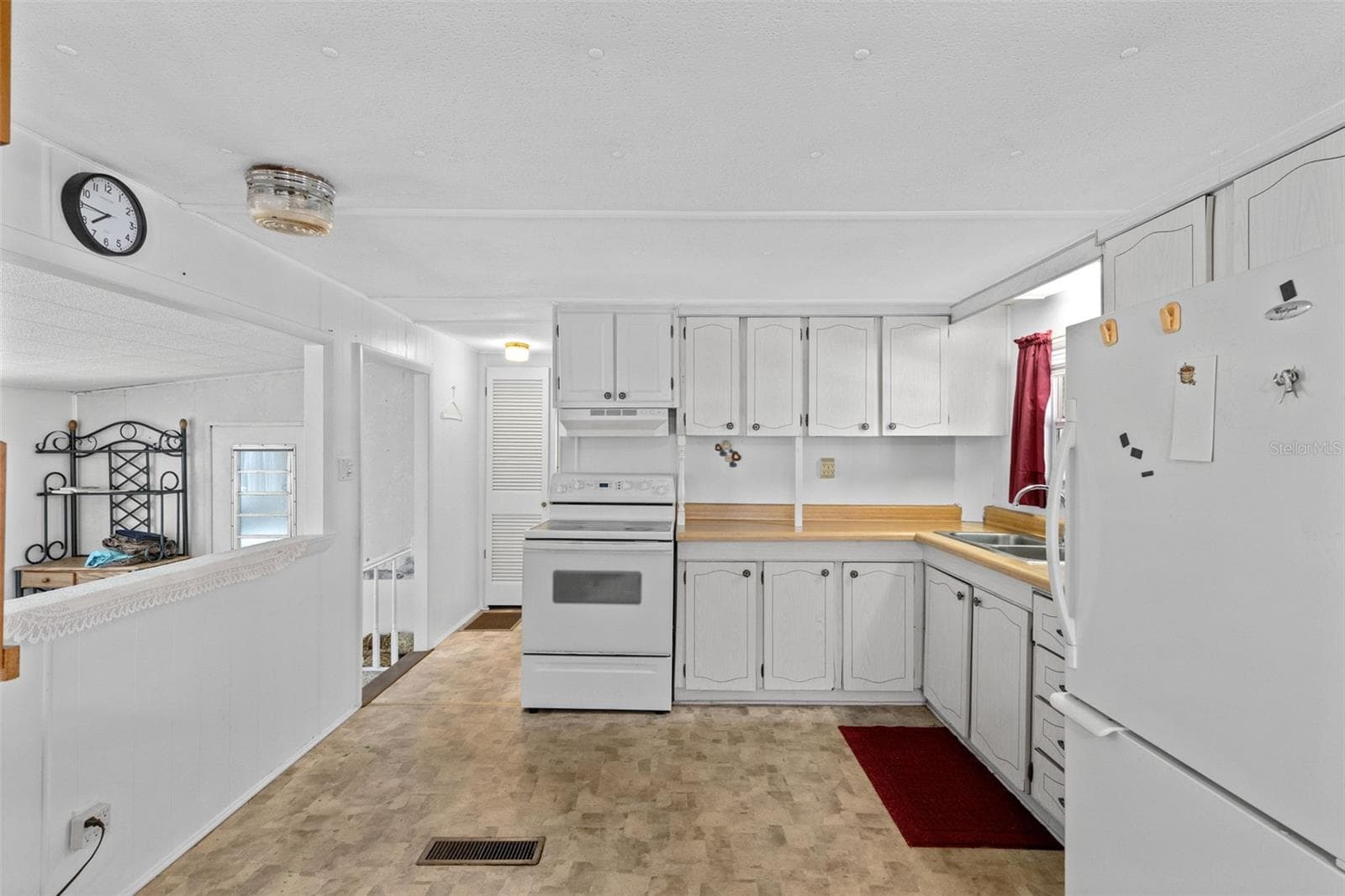 Mobile Home at 477 MARINA LN, TAVARES, photo 13 of 31