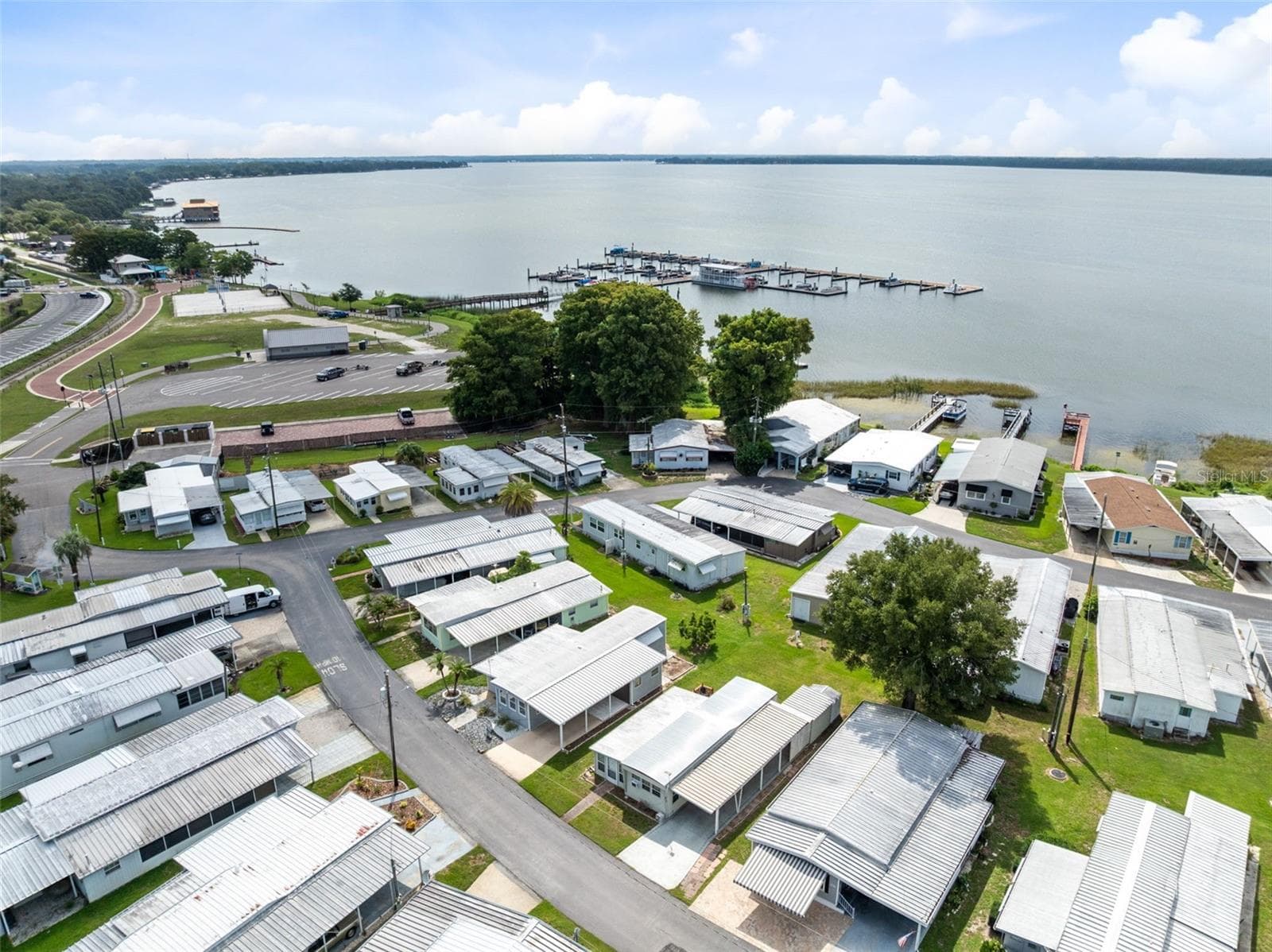 Mobile Home at 477 MARINA LN, TAVARES, photo 21 of 31